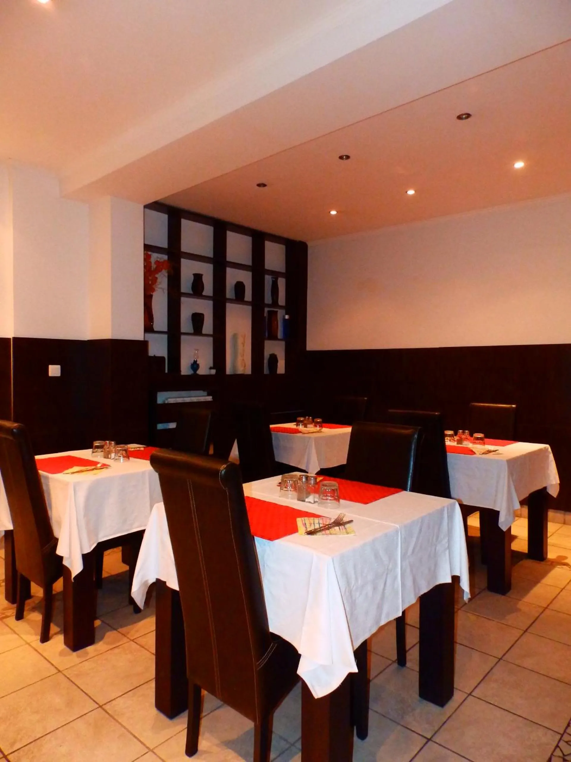 Restaurant/places to eat in Vila Senjak