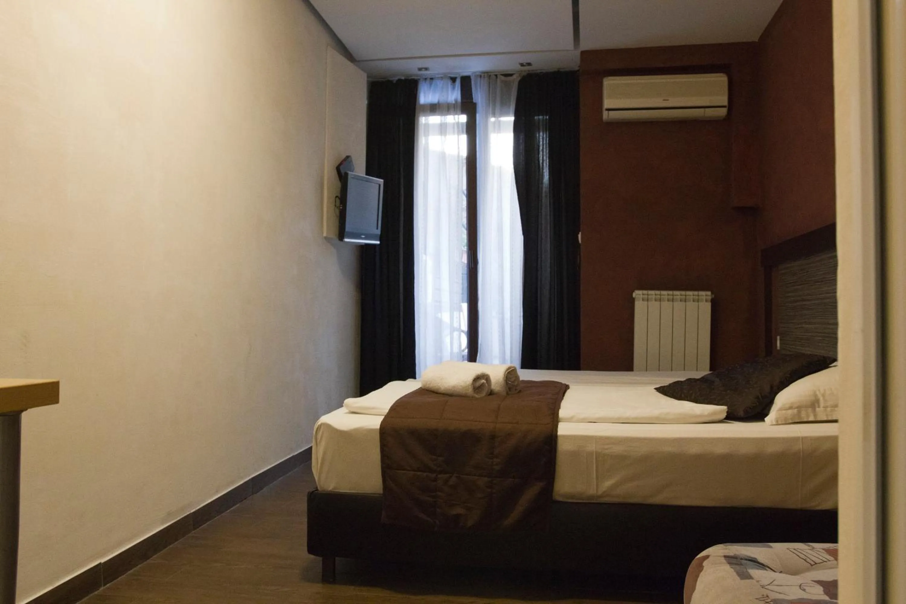 Decorative detail, Bed in Vila Senjak