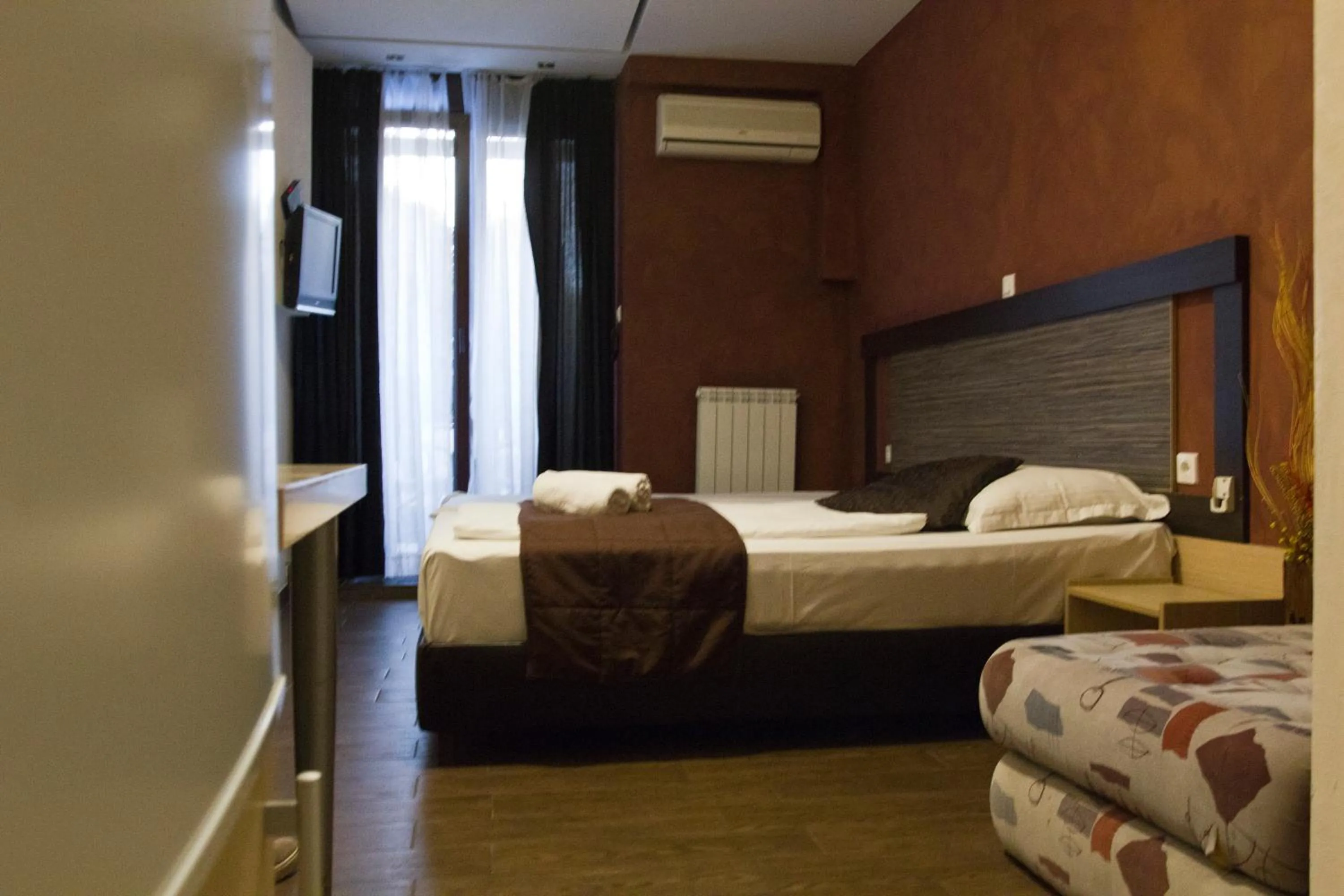 Photo of the whole room, Bed in Vila Senjak