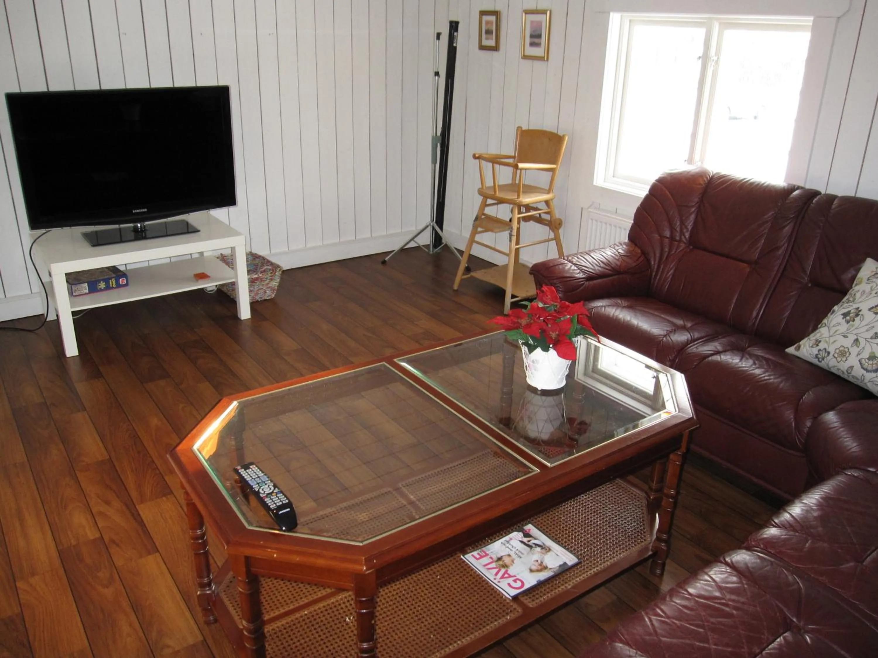 Communal lounge/ TV room in Hotell Ramudden