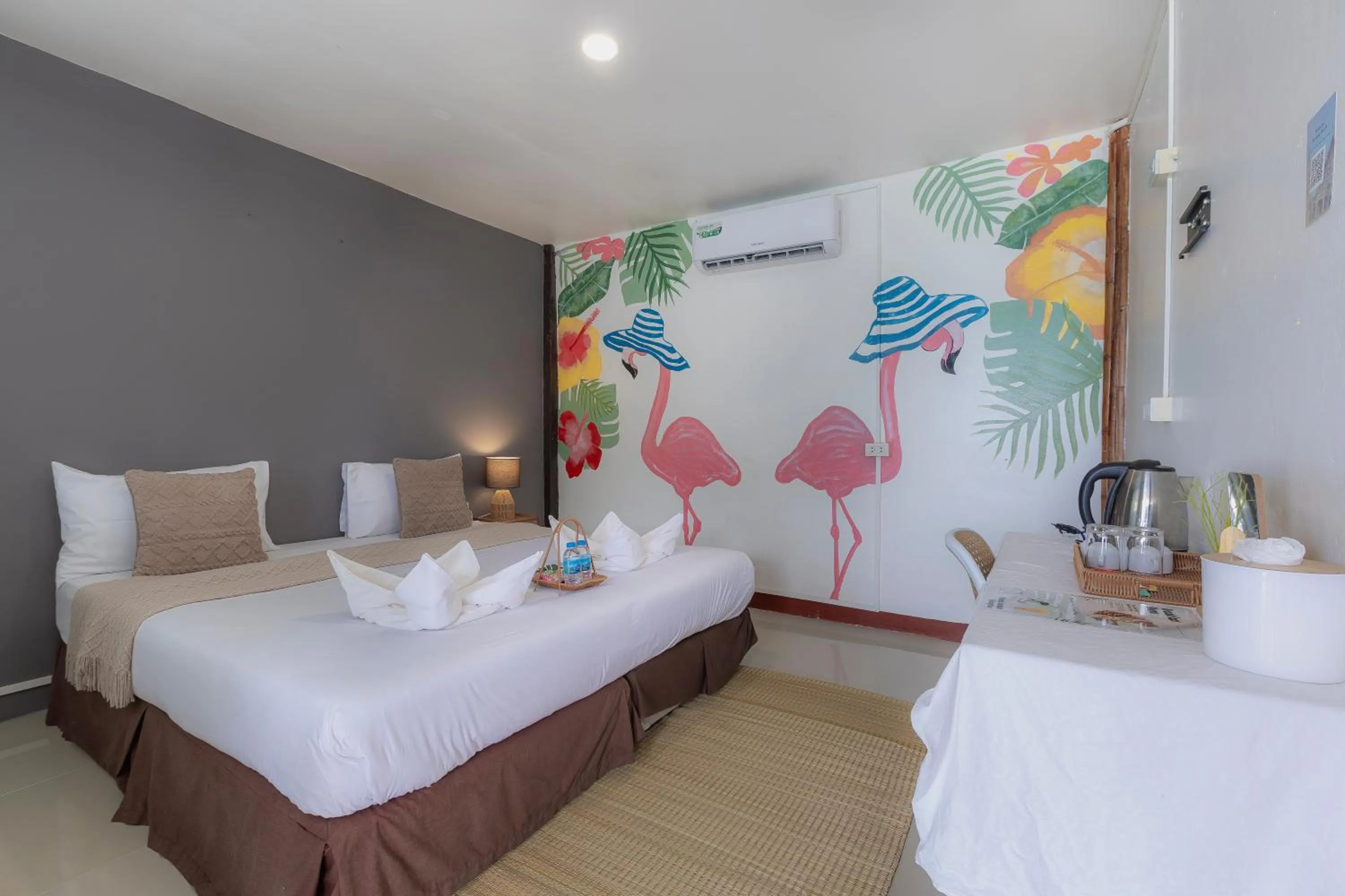 Bedroom, Bed in Phi Phi Cozy Seafront Resort