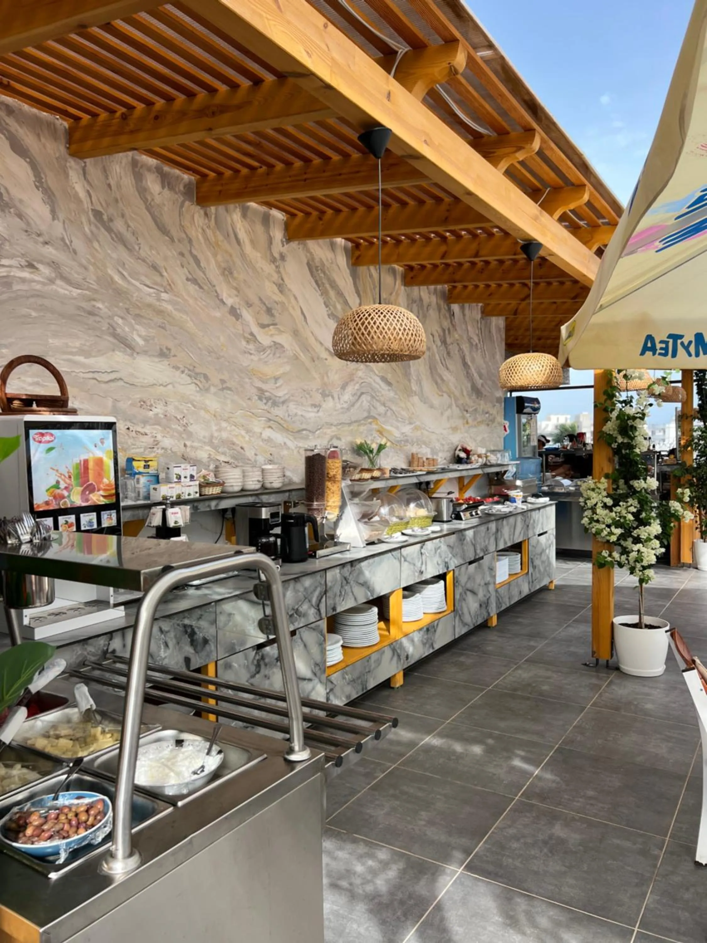 Restaurant/places to eat in Ilio Boutique Hotel