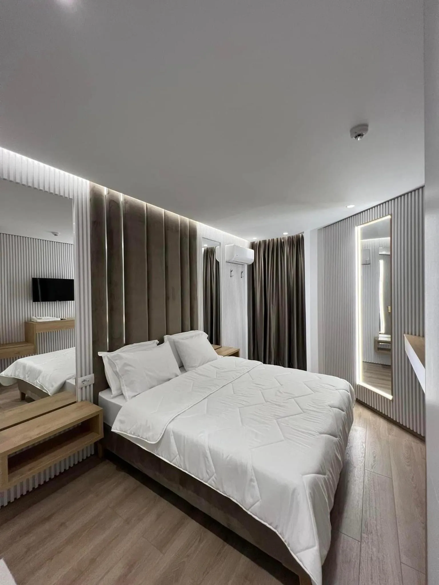 Bed in Ilio Boutique Hotel
