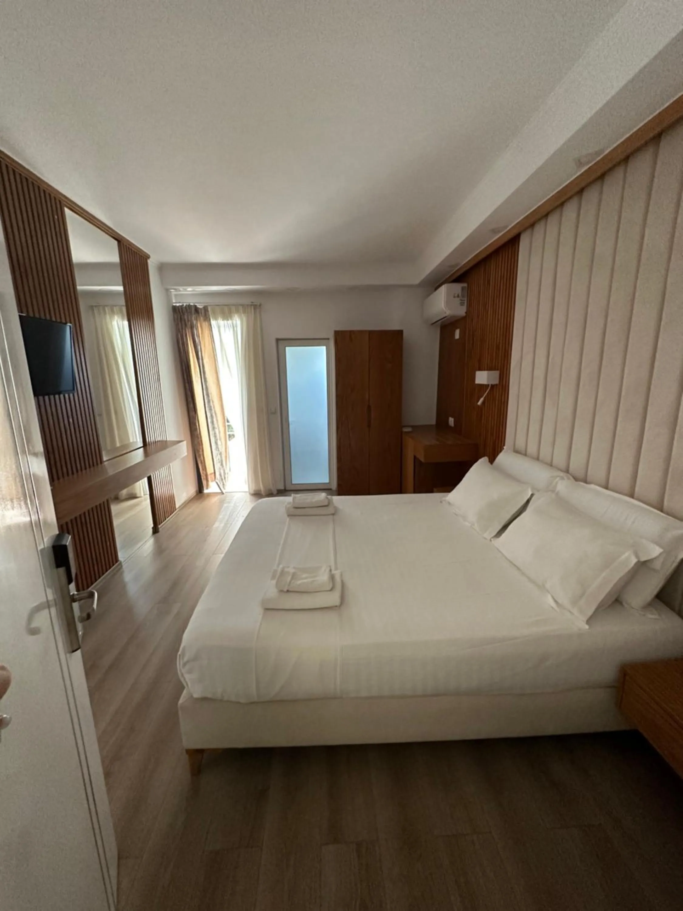 Bed in Ilio Boutique Hotel