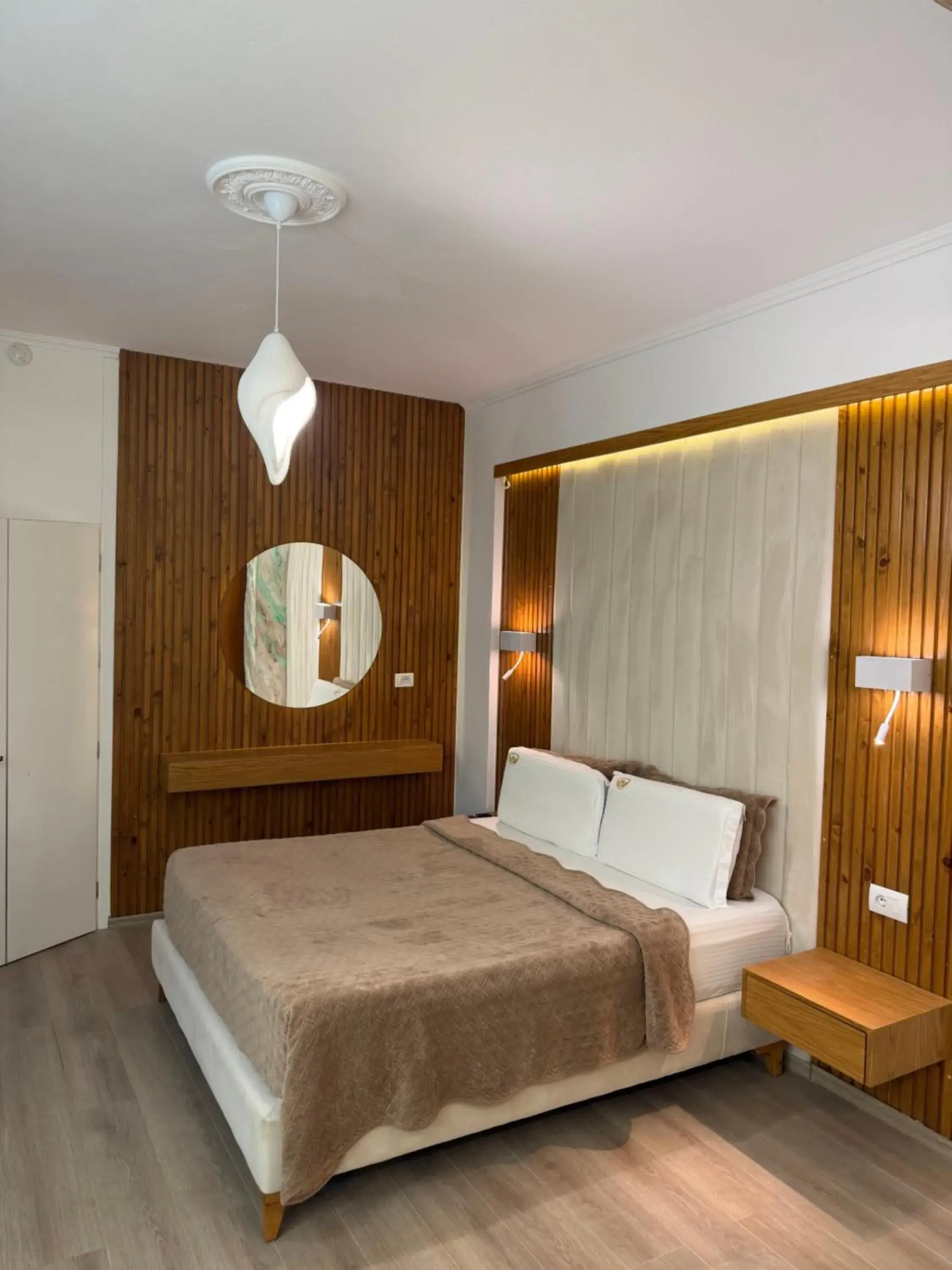 Superior Suite with Jacuzzi in Ilio Boutique Hotel Superior Suite with Jacuzzi in Ilio Boutique Hotel