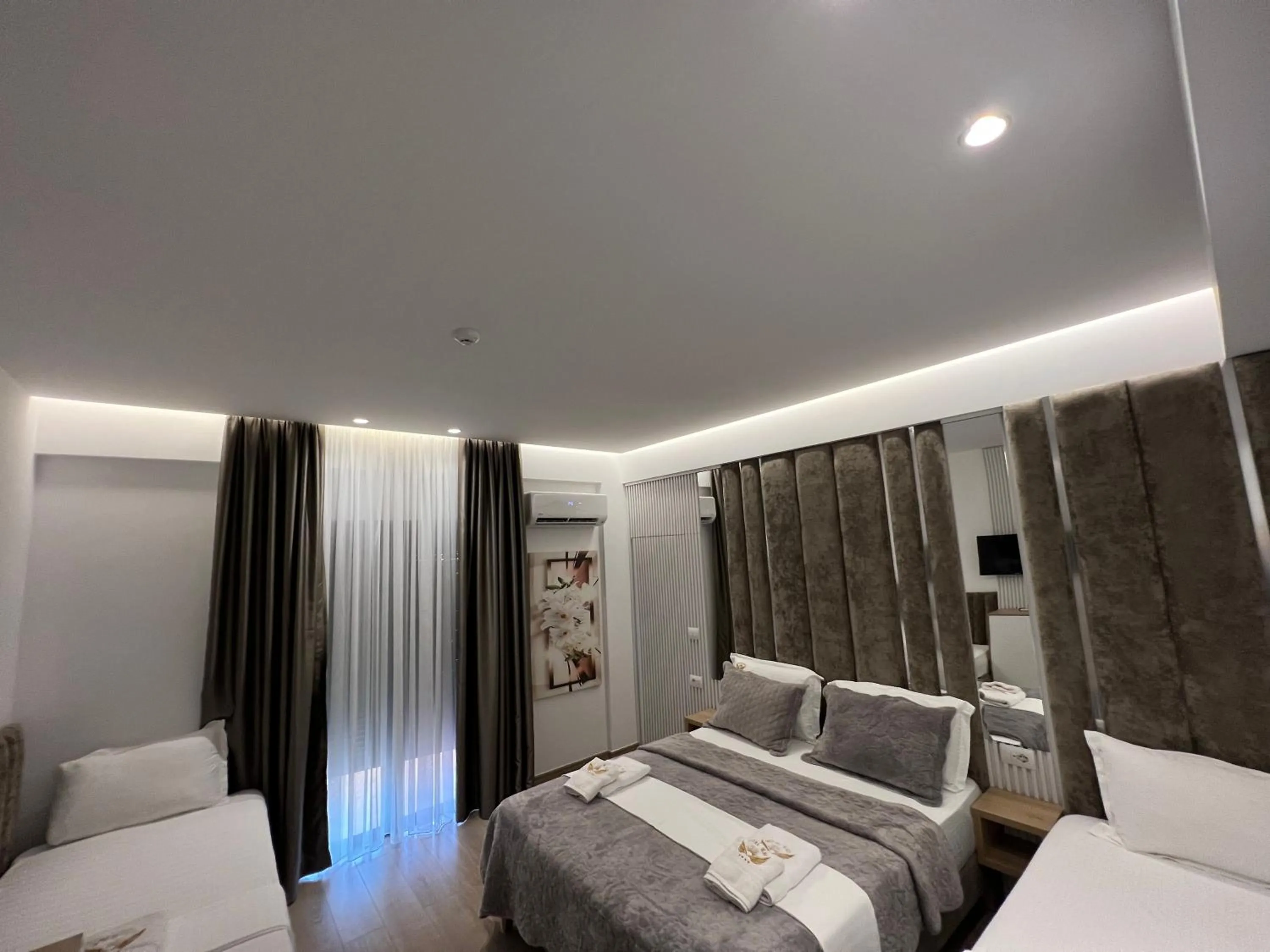 Bed in Ilio Boutique Hotel