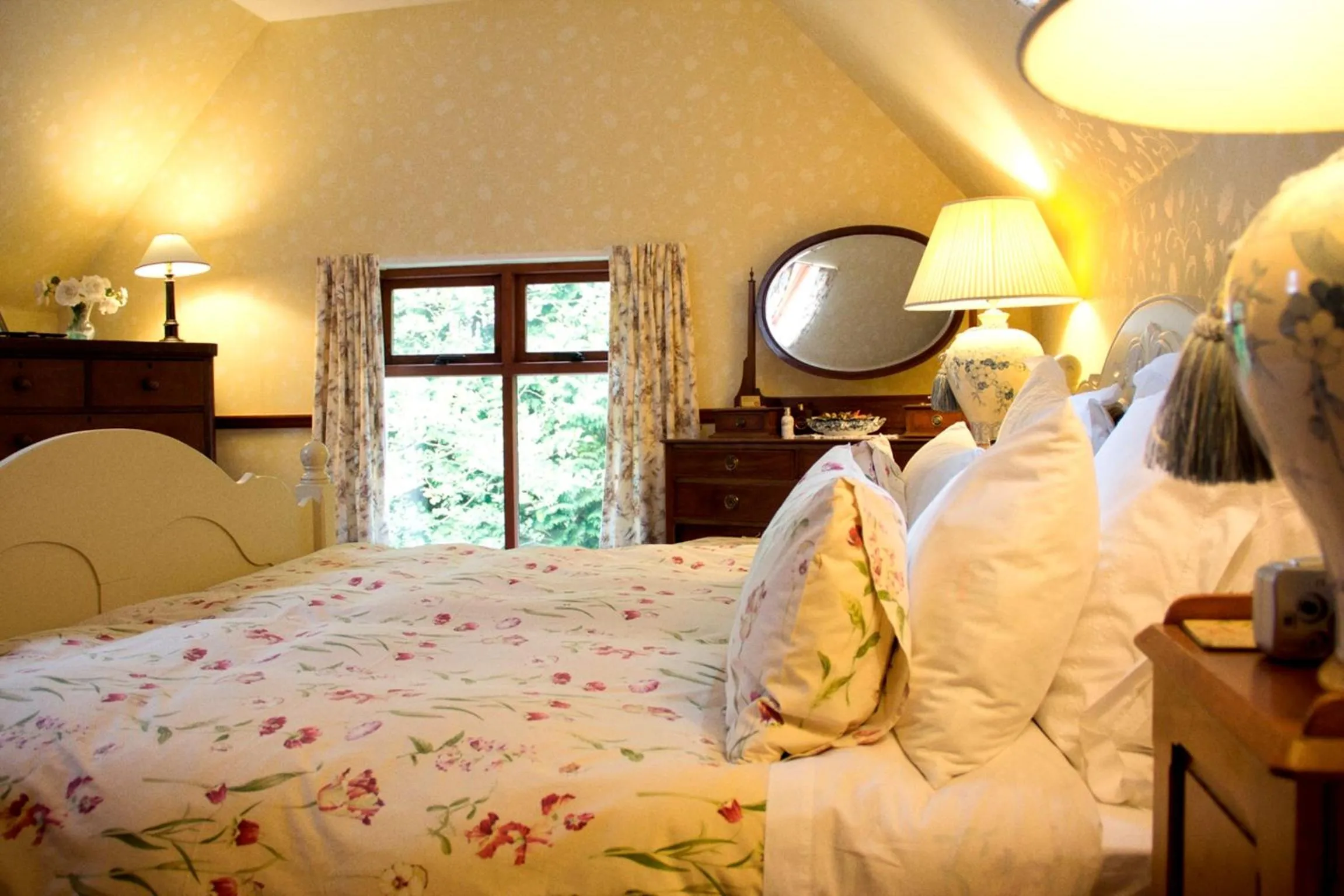Bedroom, Bed in Corriegour Lodge Hotel