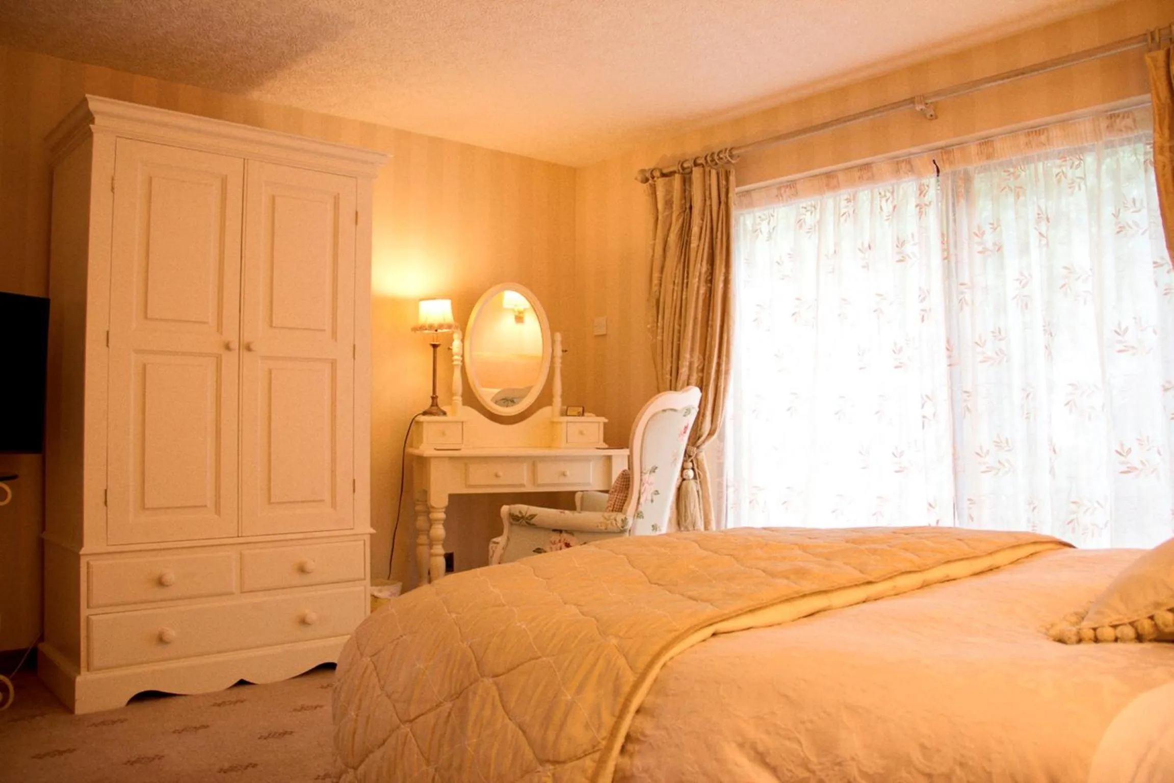 Bedroom, Bed in Corriegour Lodge Hotel