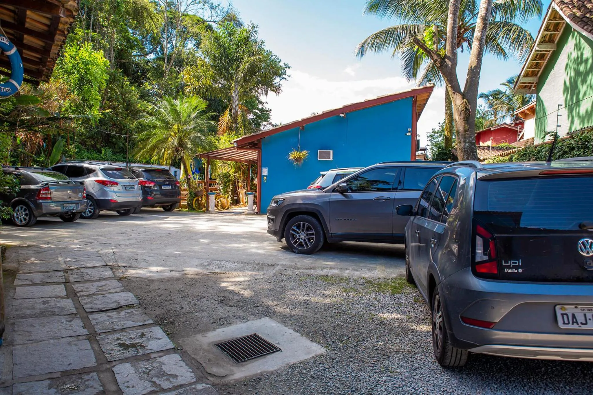 Parking in Pousada Villa Blu Maresias