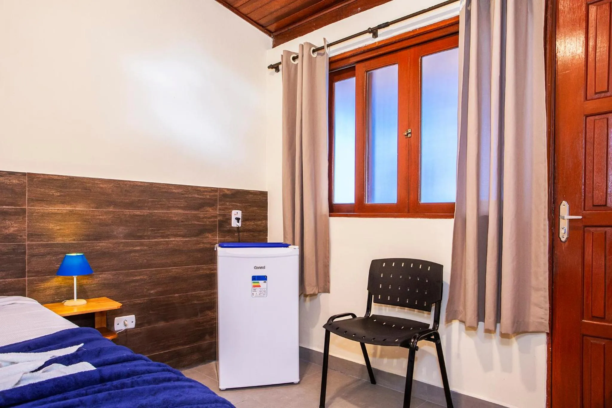 oven, Bed in Pousada Villa Blu Maresias