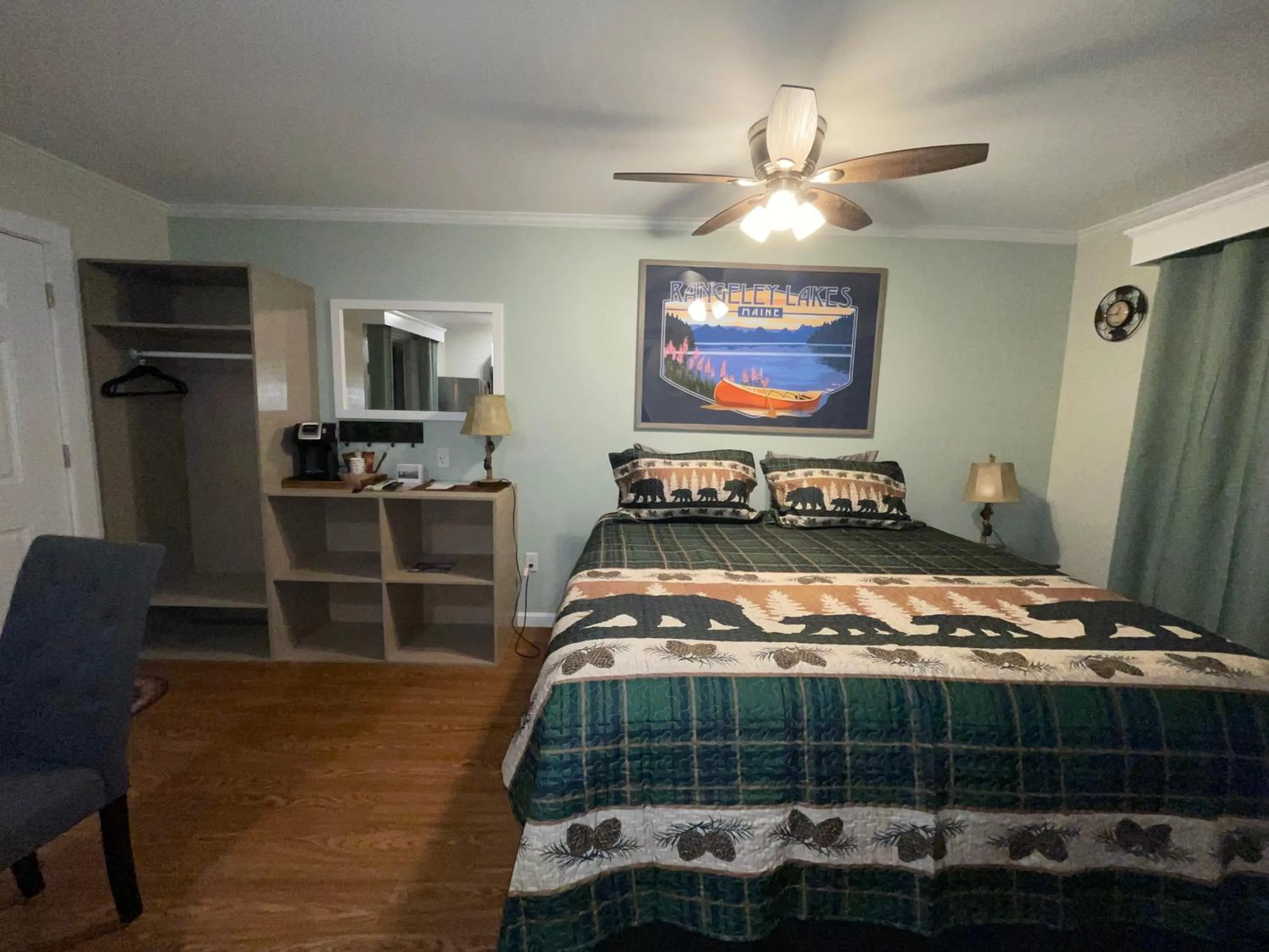Bed in Rangeley Town & Lake