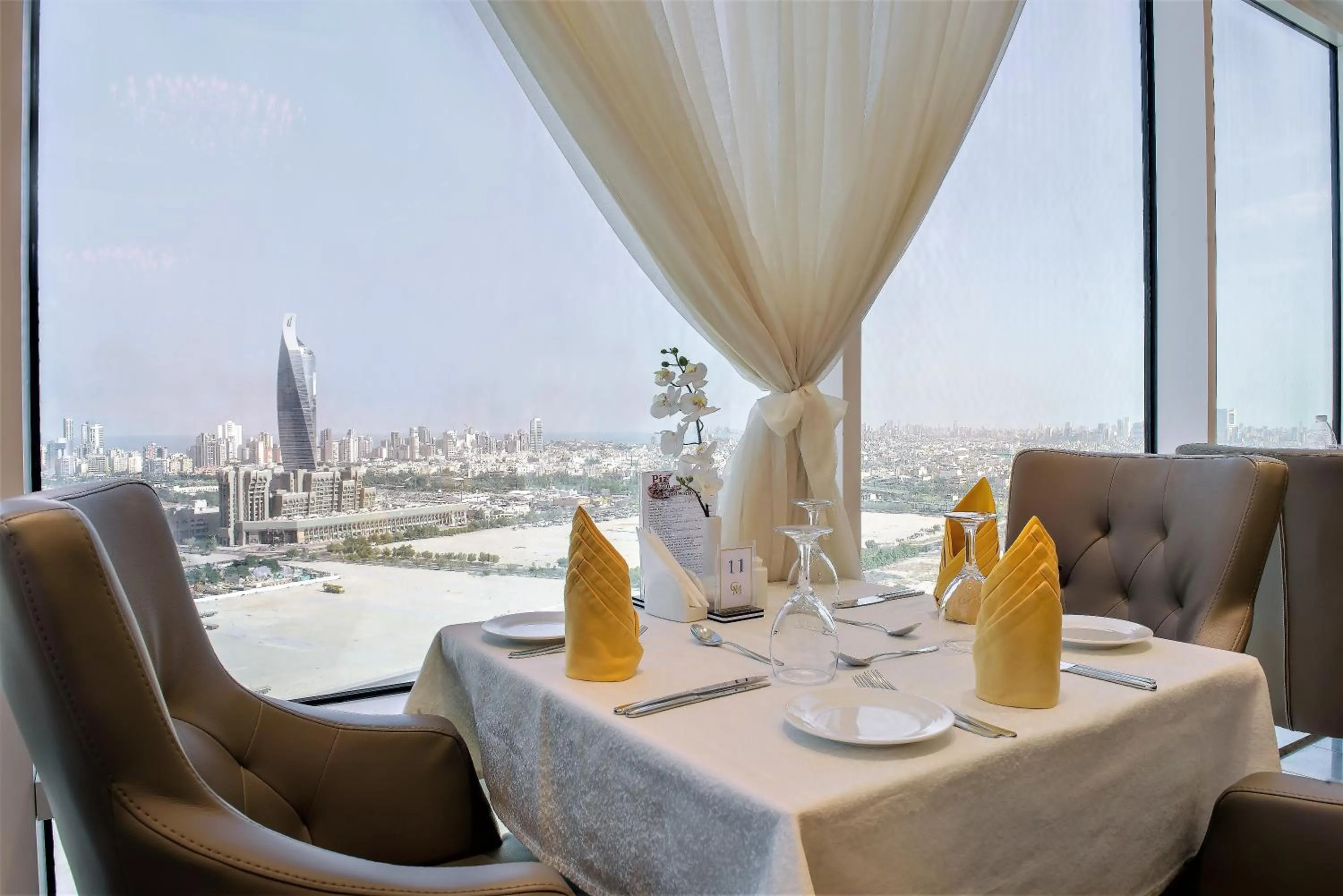 Restaurant/places to eat in Grand Majestic Hotel Kuwait