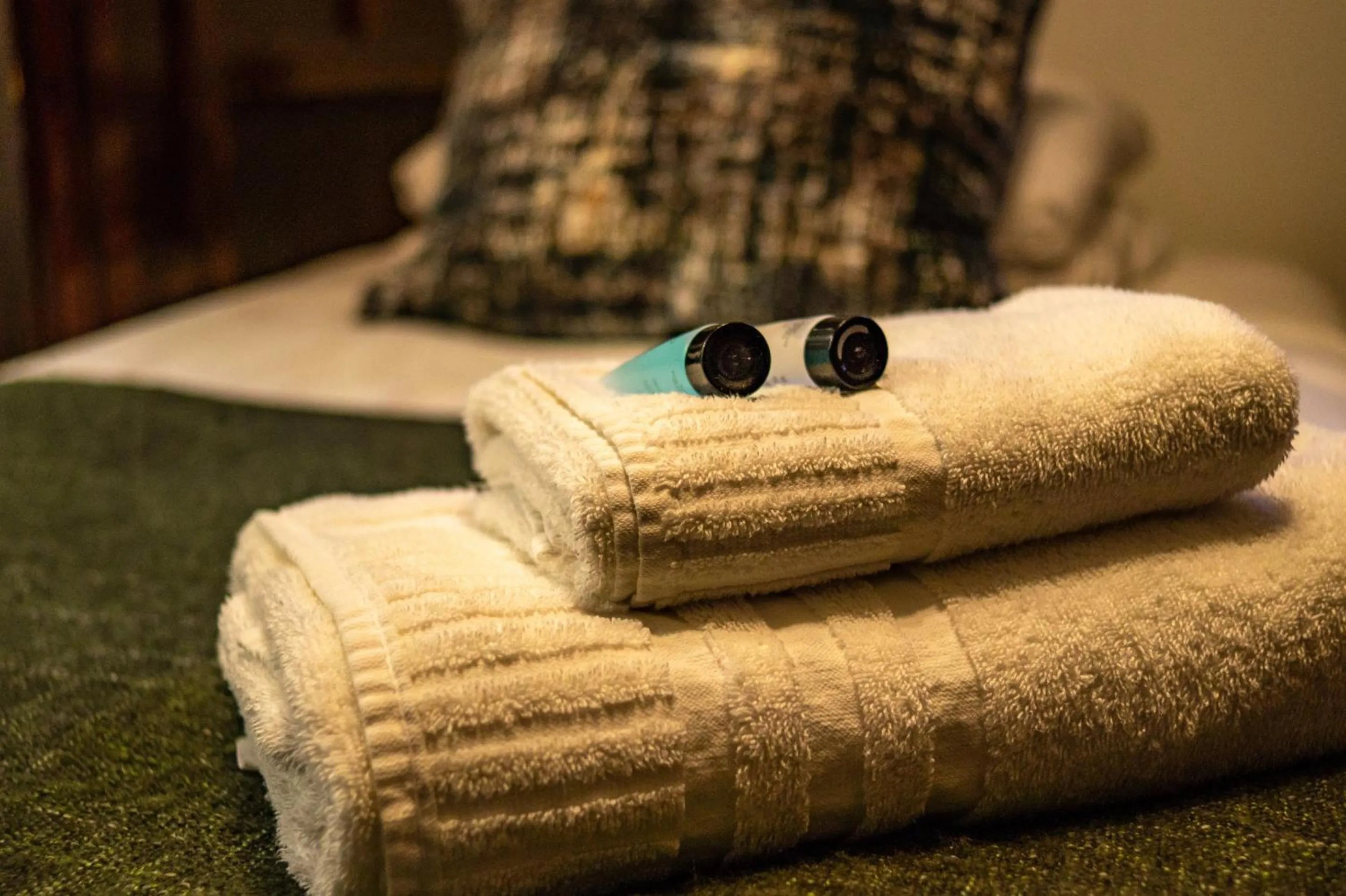 Bedroom in Quayside Hotel & Bar