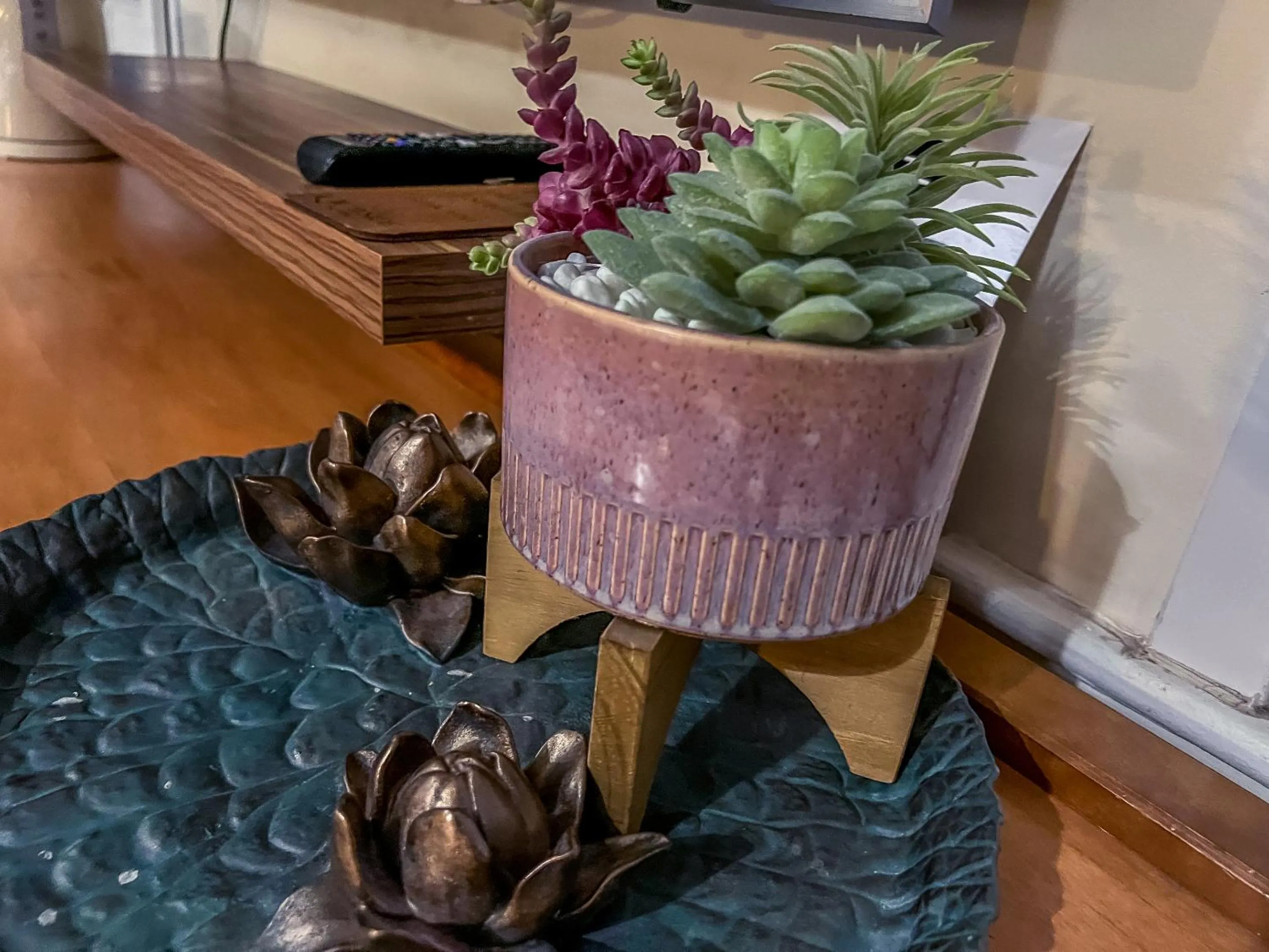 Bedroom in Quayside Hotel & Bar