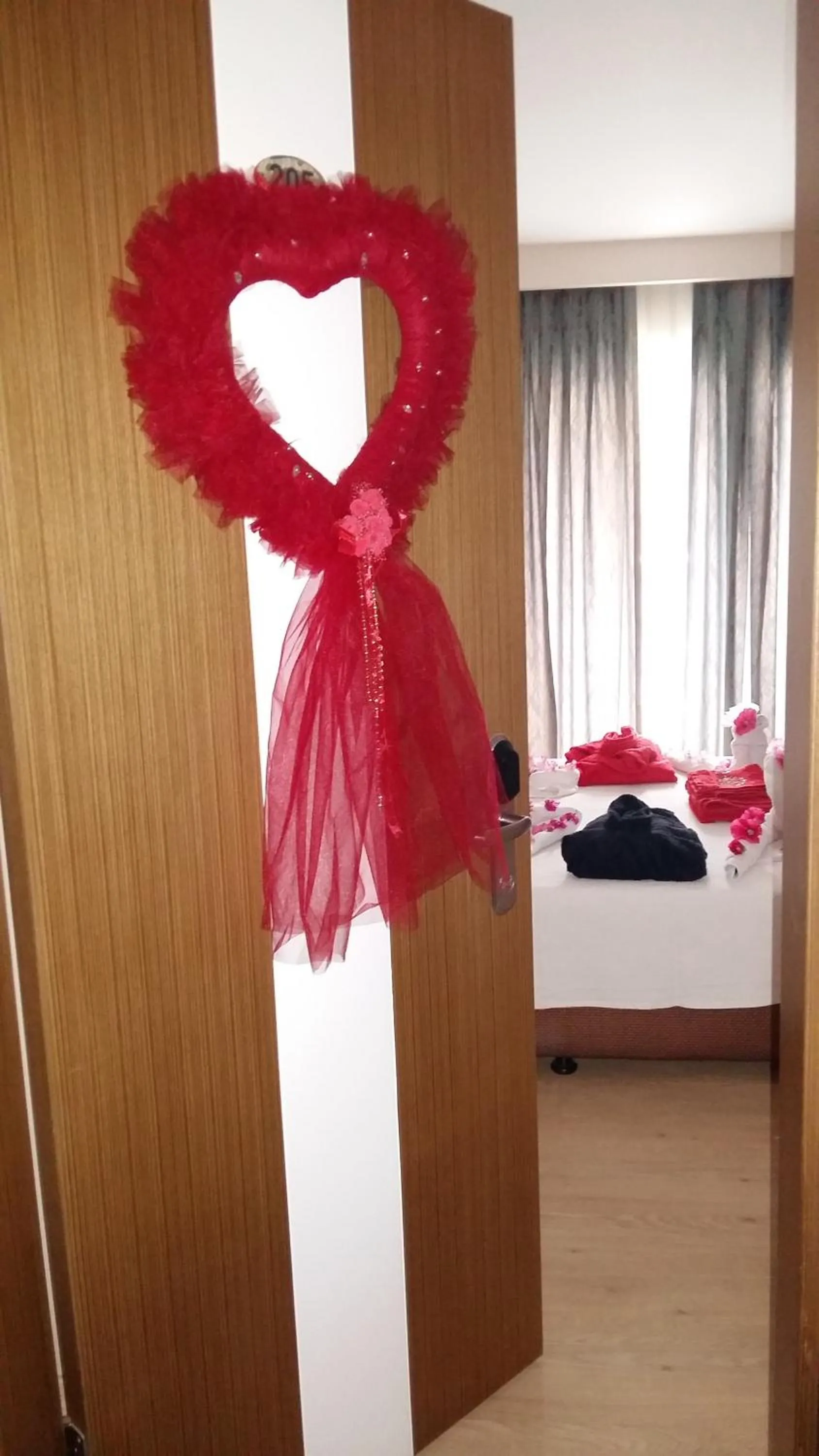 Bedroom, Bed in Supreme Hotel