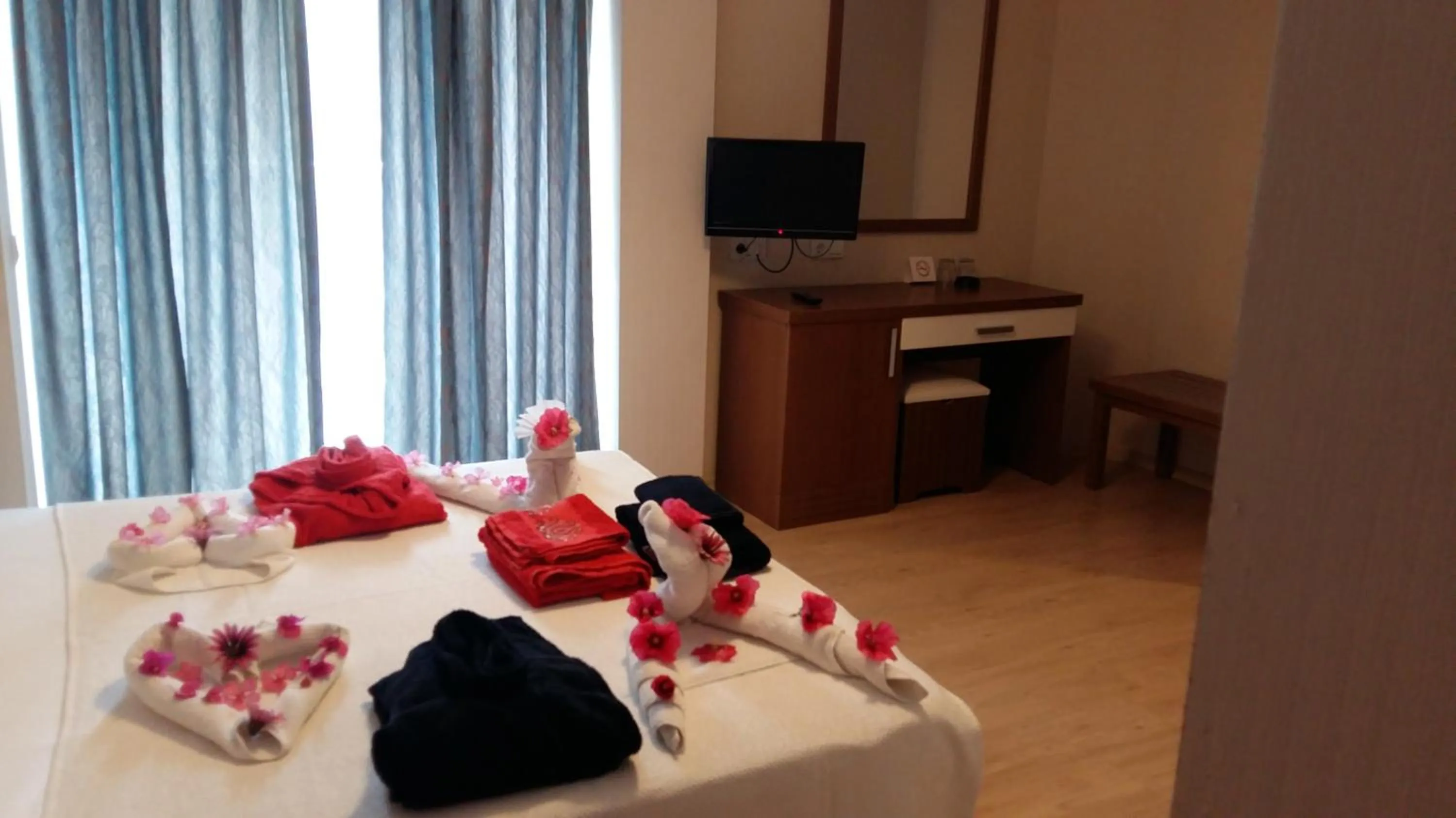 Decorative detail, Bed in Supreme Hotel