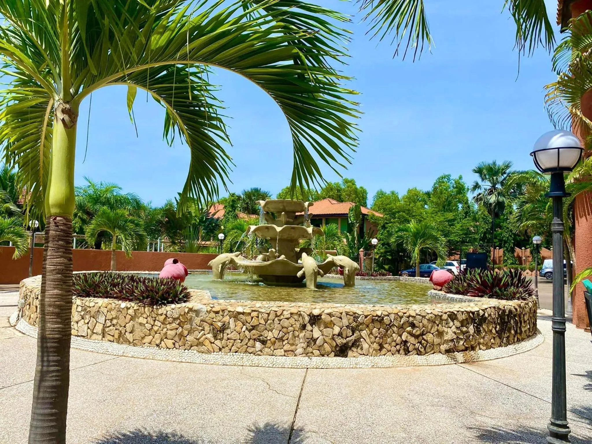 Facade/entrance in Seafront Residences