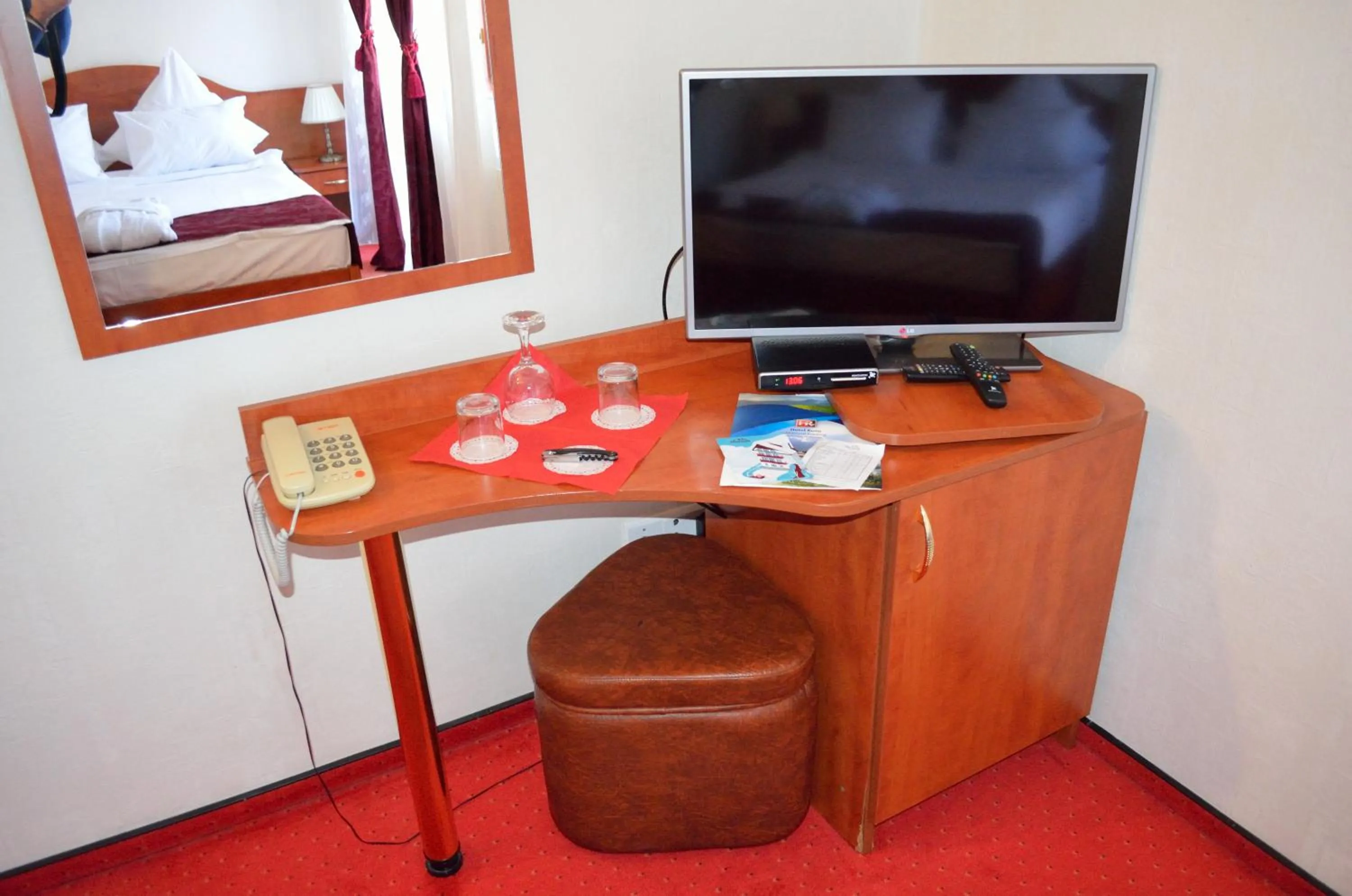 TV and multimedia in Hotel Rusu