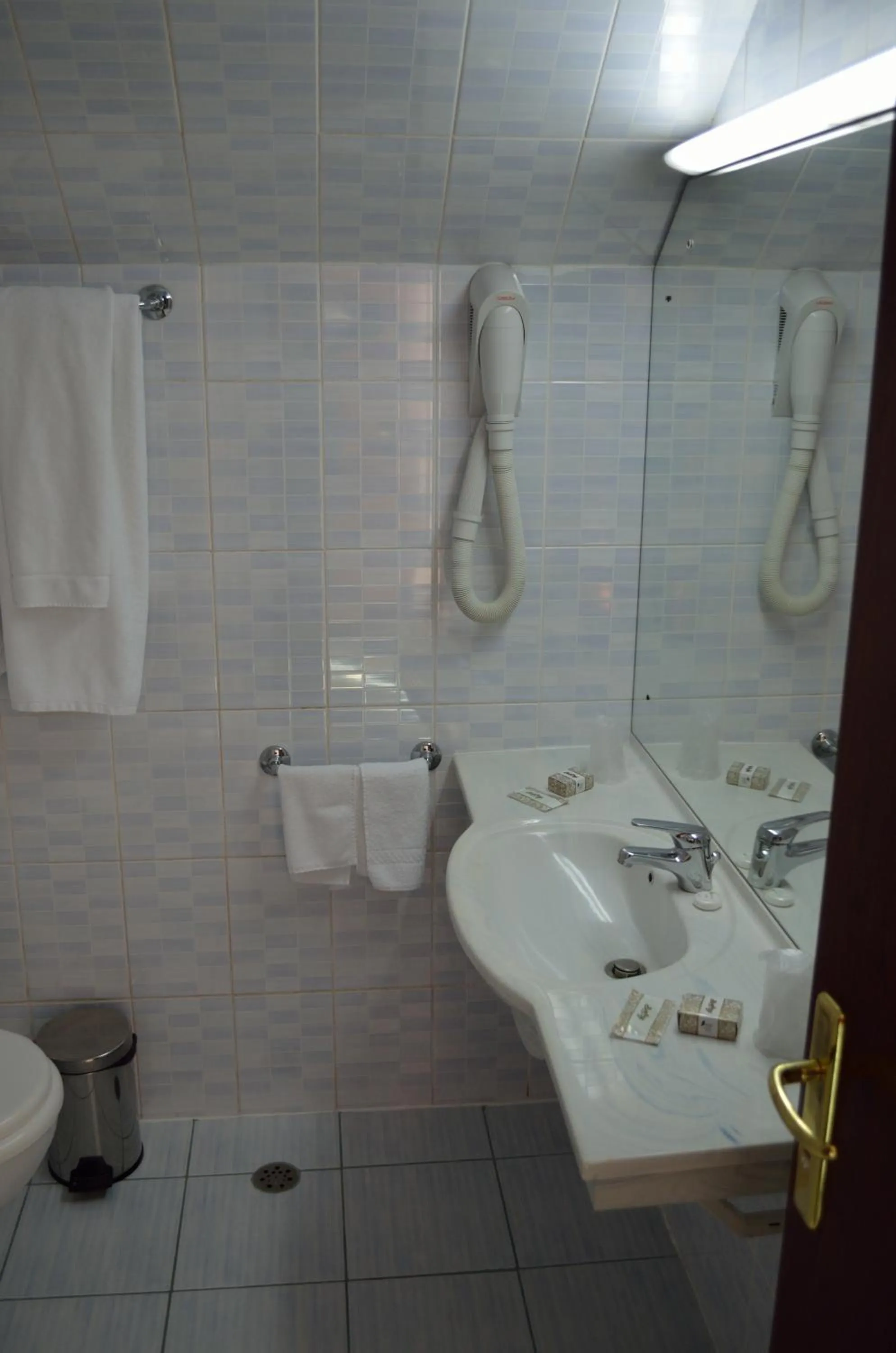 Bathroom in Hotel Rusu