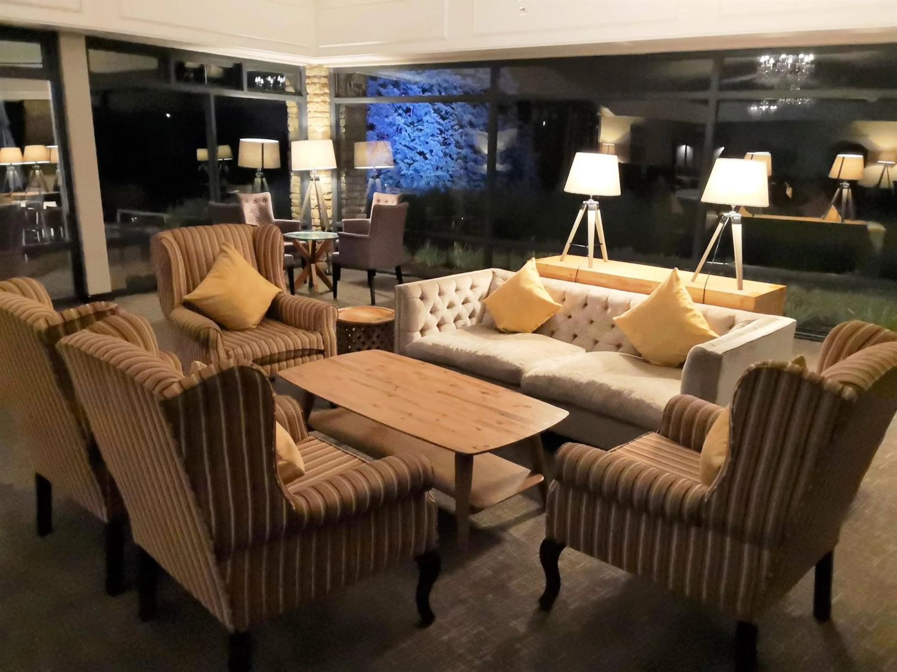 Lounge or bar in Premier Resort Sani Pass