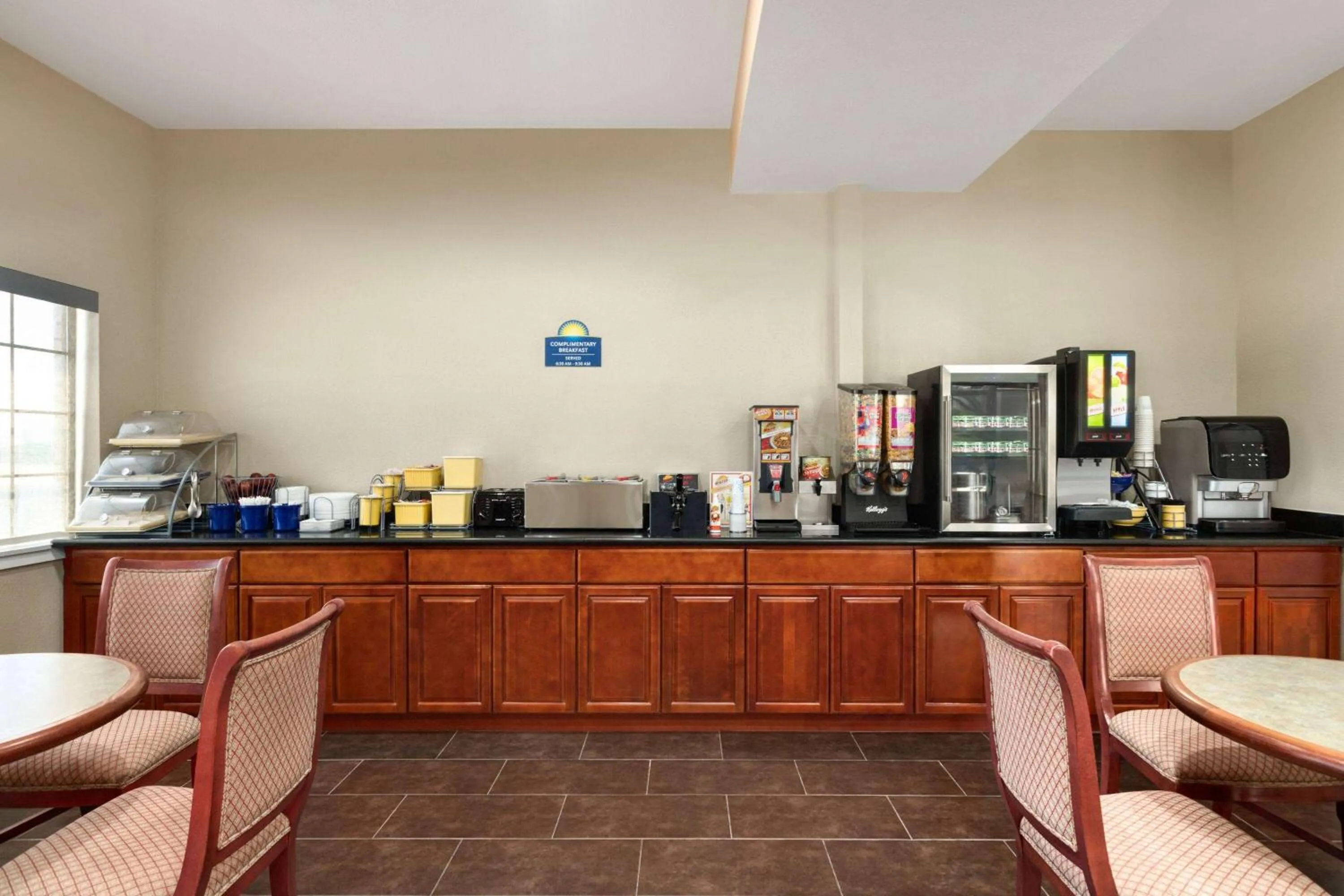 Breakfast in Days Inn by Wyndham San Antonio Near Fiesta Park