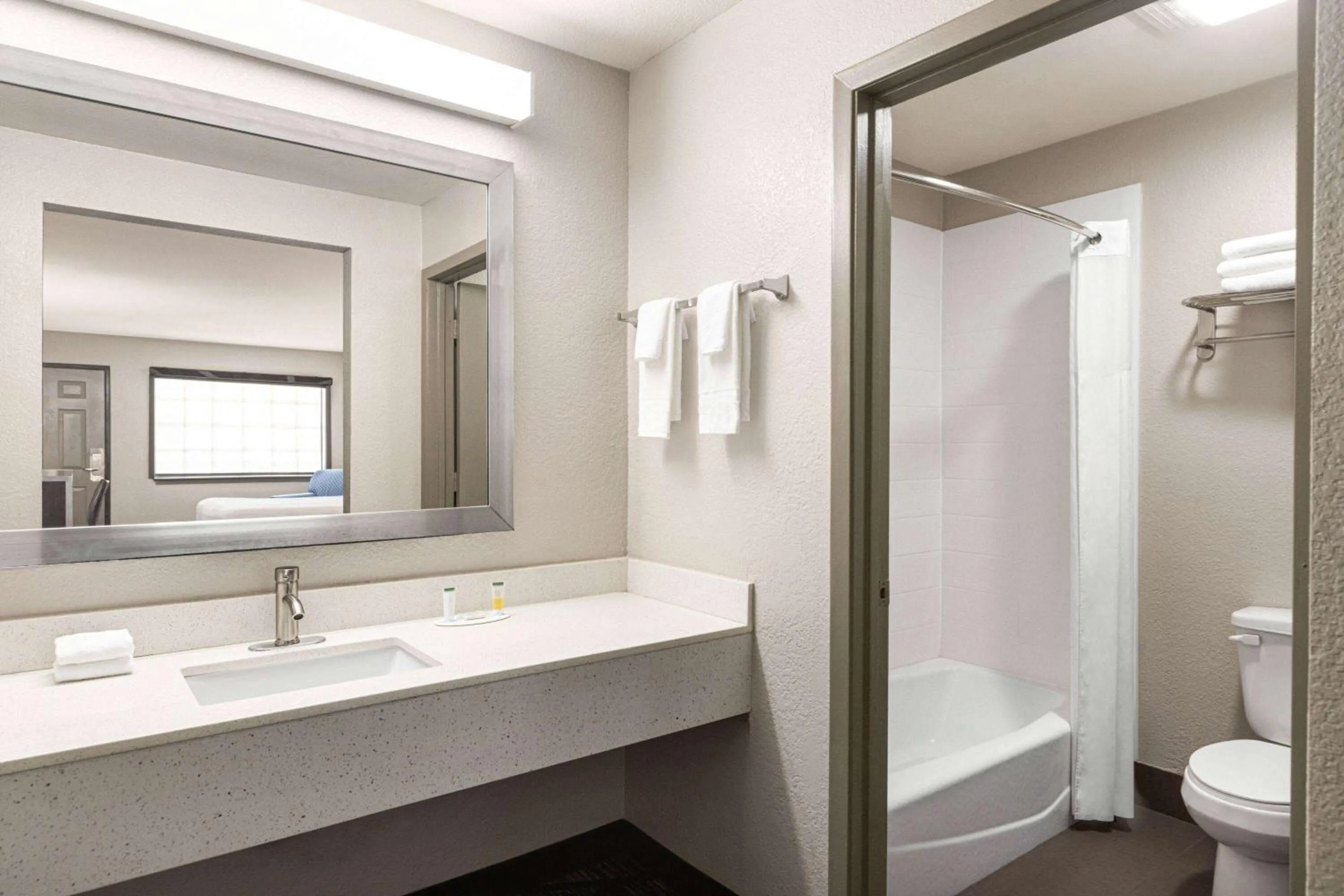 Bathroom in Days Inn by Wyndham San Antonio Near Fiesta Park