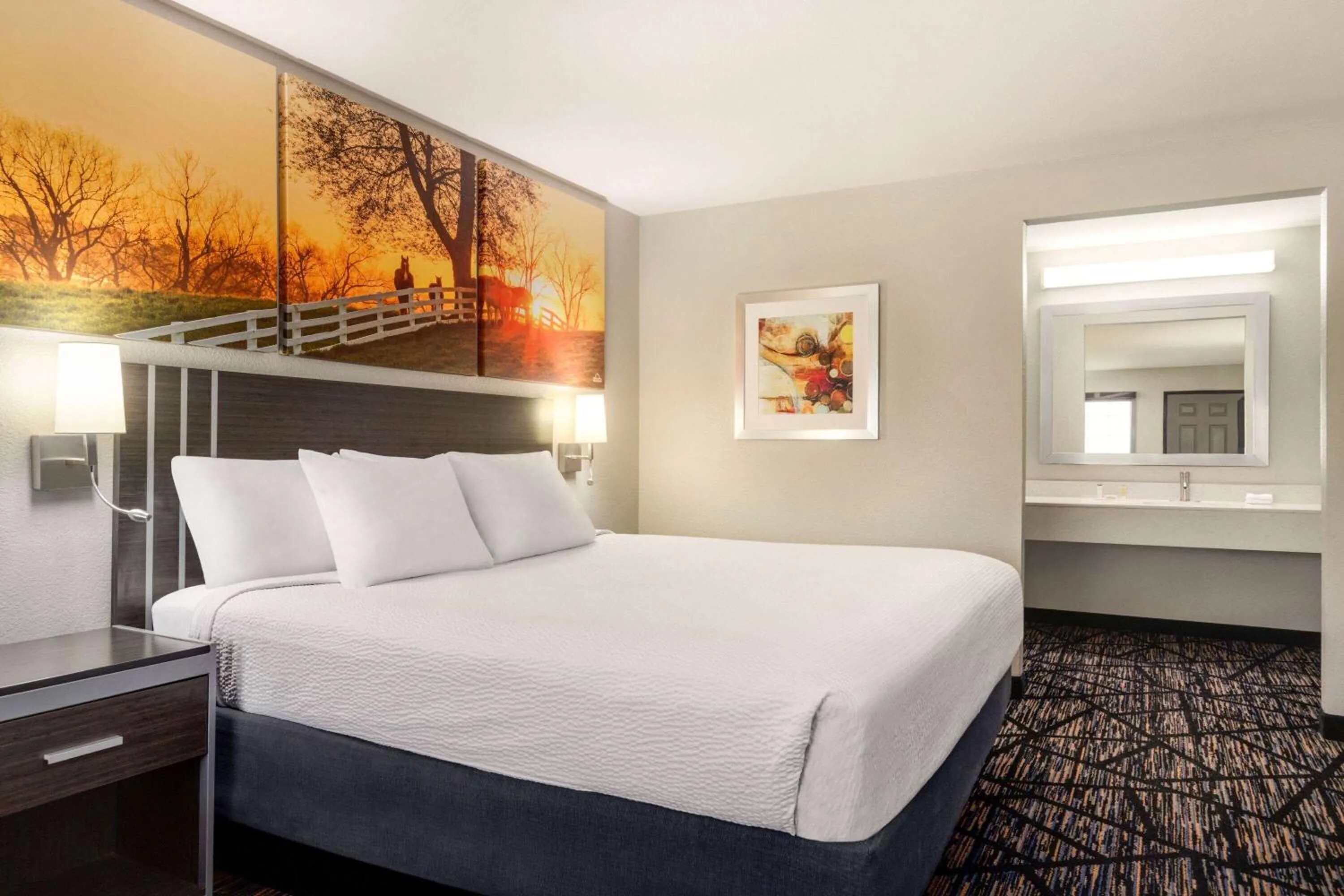 Photo of the whole room, Bed in Days Inn by Wyndham San Antonio Near Fiesta Park