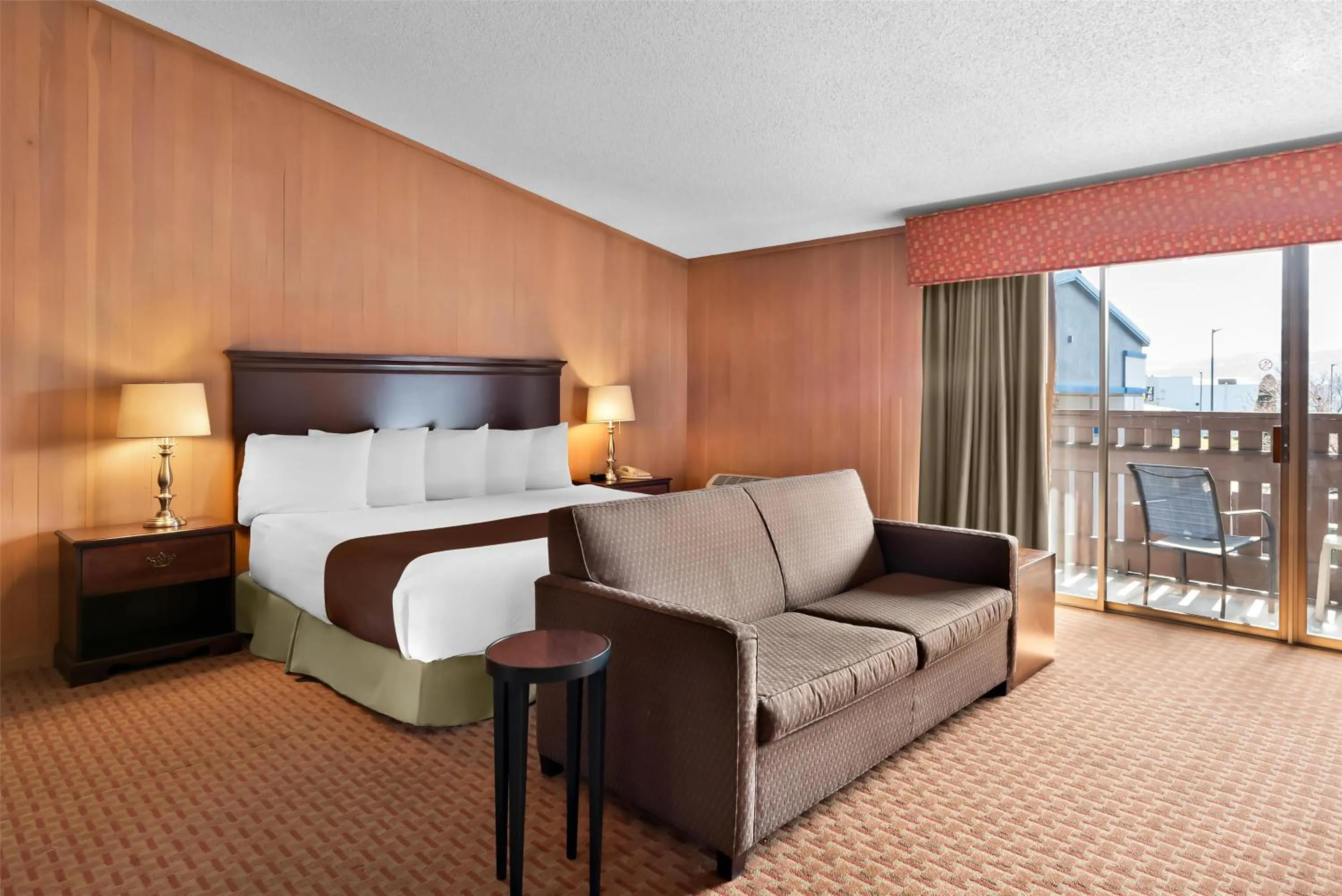 Bedroom, Bed in Best Western Chieftain Inn