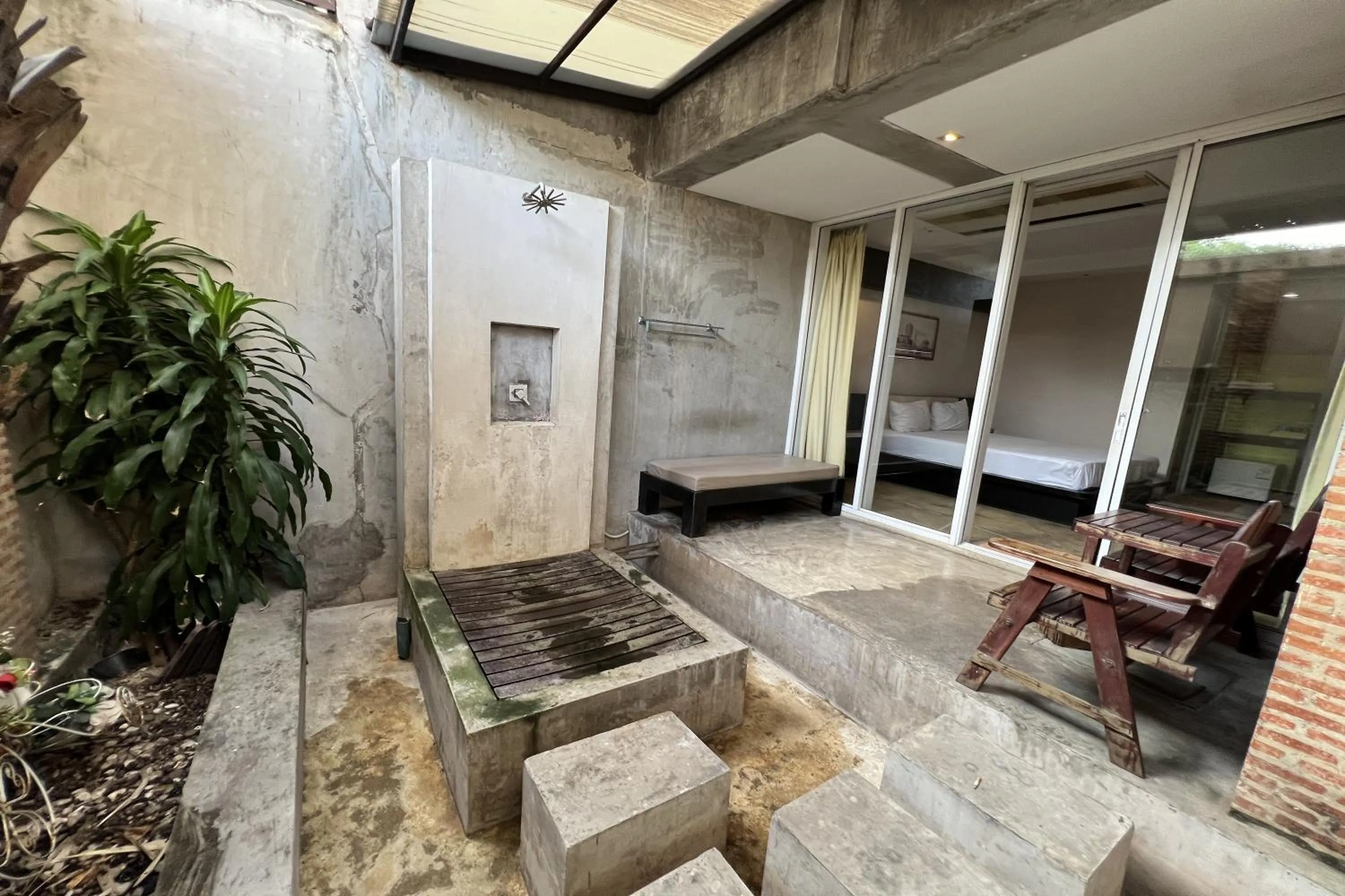 Patio in Eurna Resort Hotel