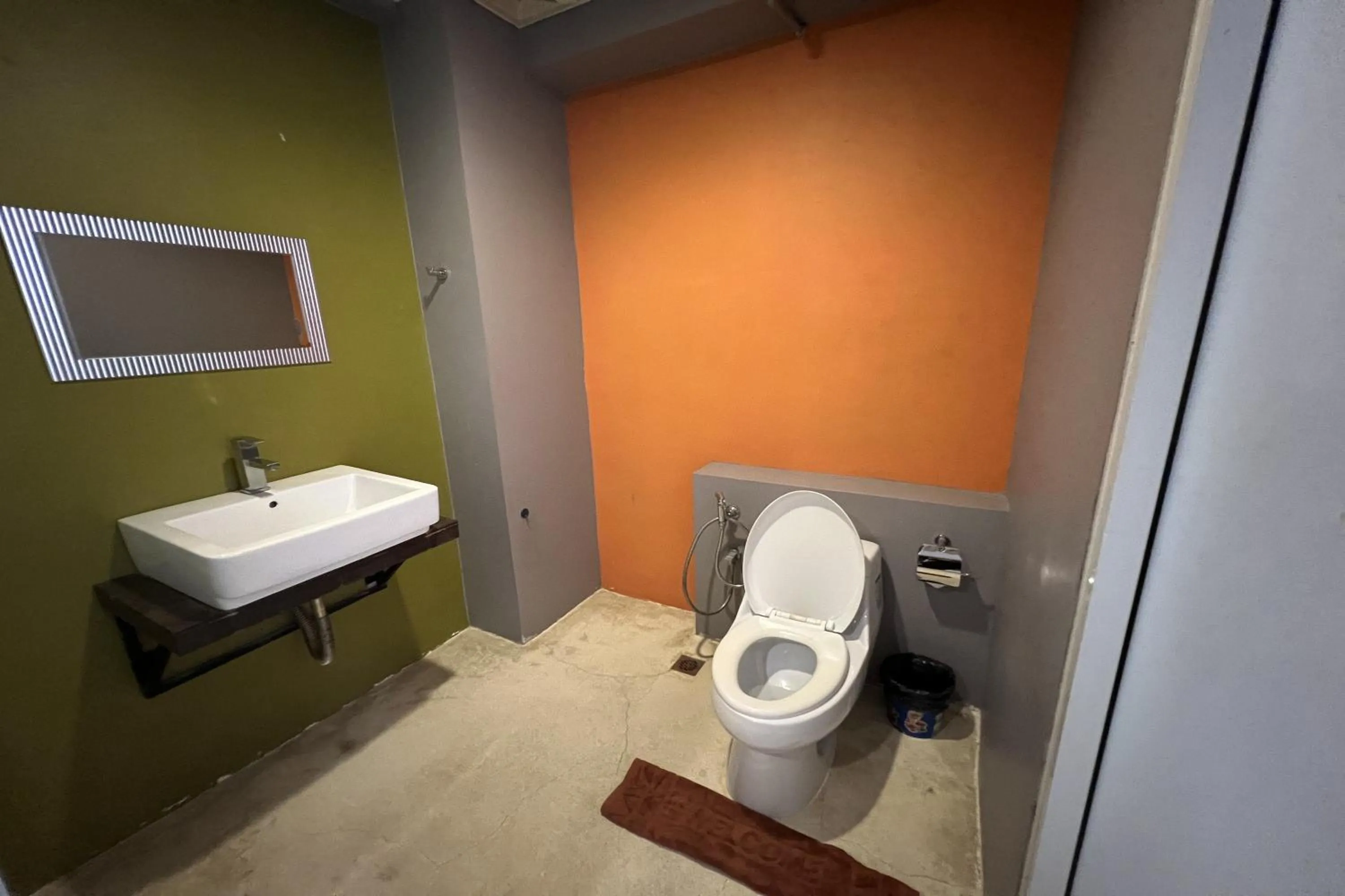 Toilet in Eurna Resort Hotel