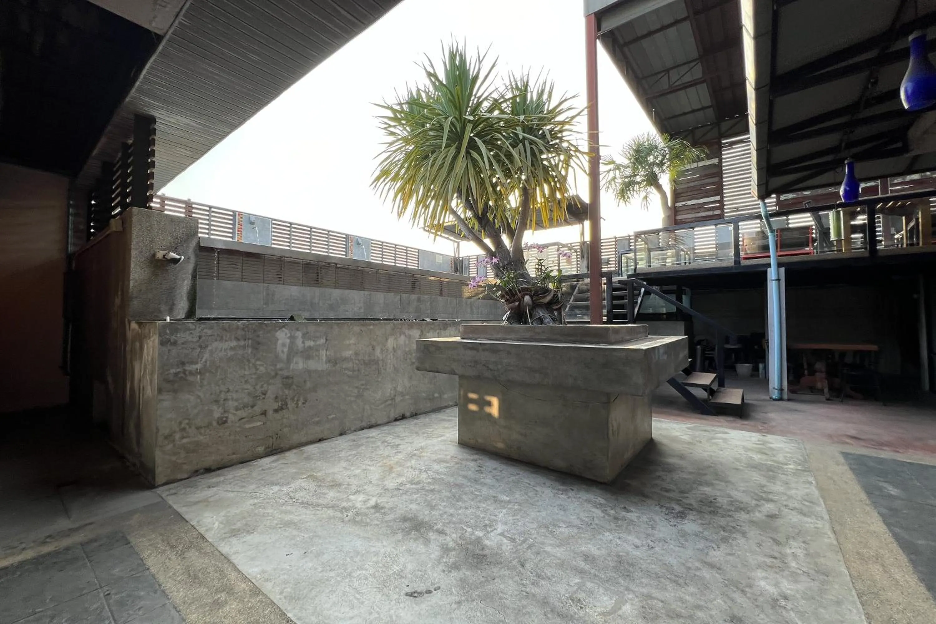 Patio in Eurna Resort Hotel