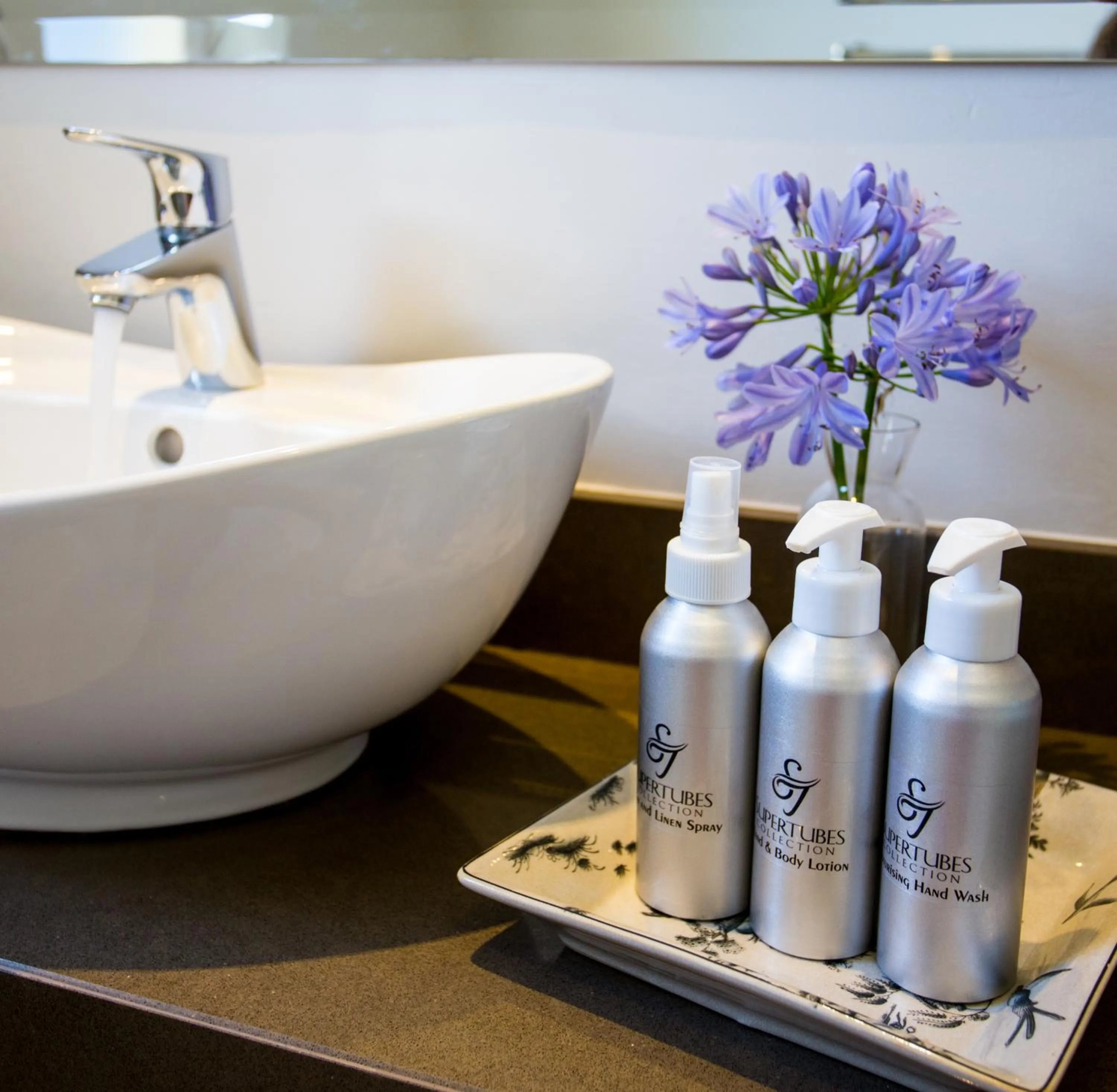 Bathroom in Supertubes Guesthouse