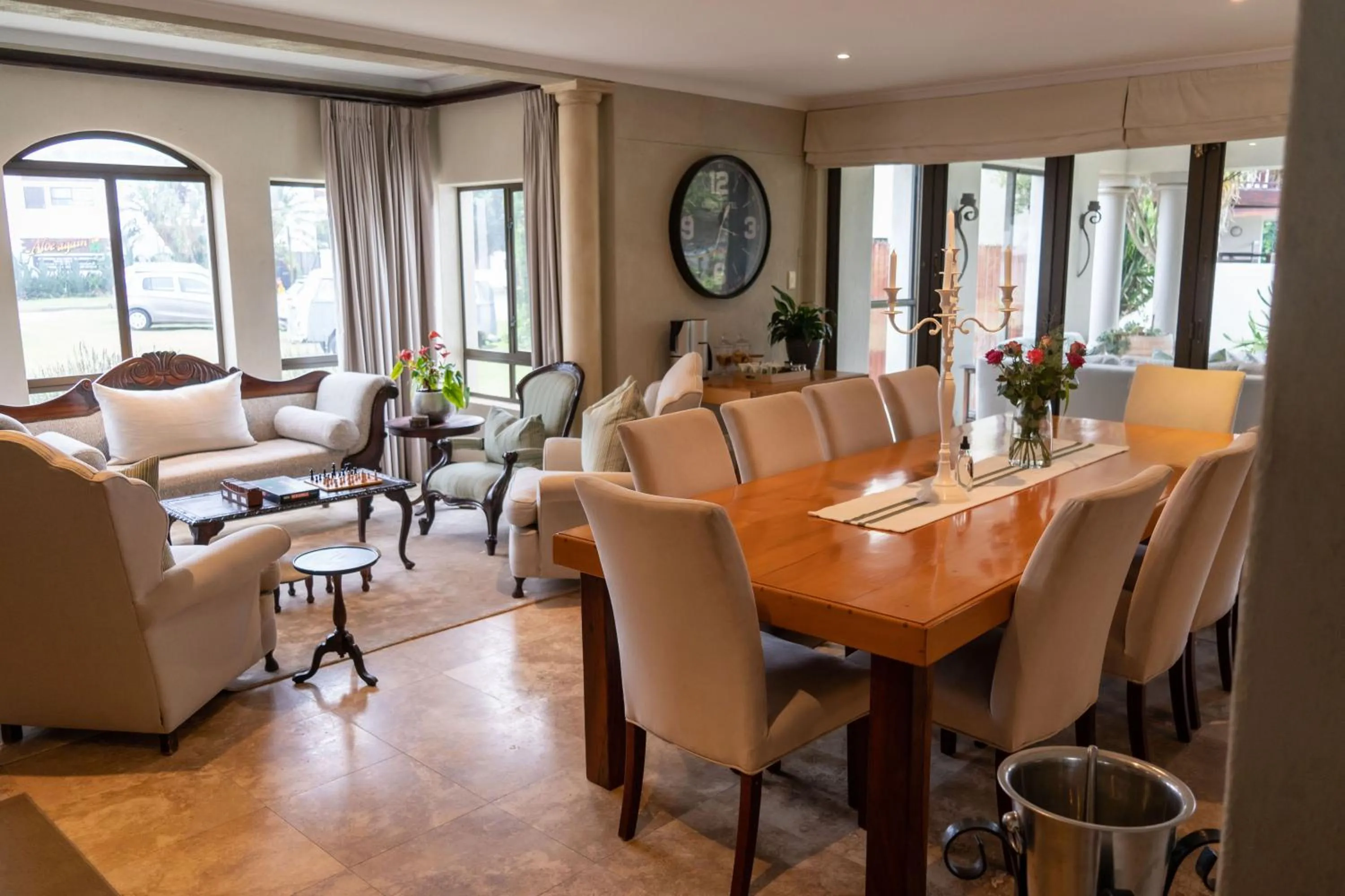 Living room in Supertubes Guesthouse