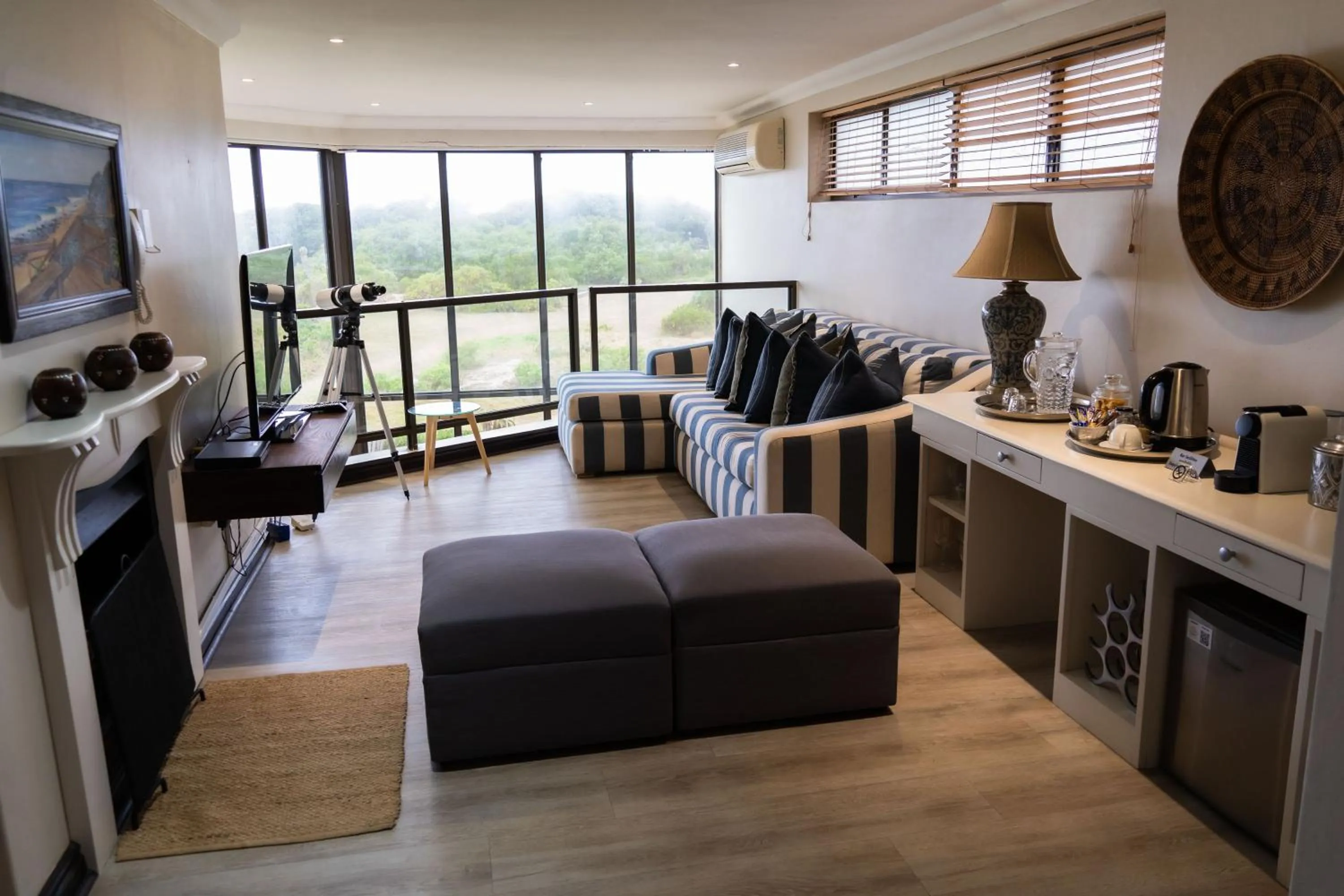 TV and multimedia in Supertubes Guesthouse