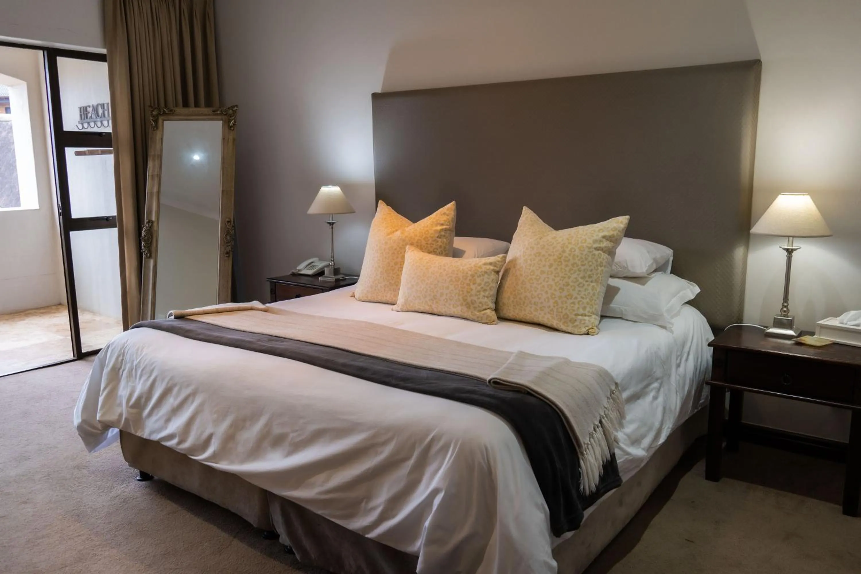 Bedroom, Bed in Supertubes Guesthouse