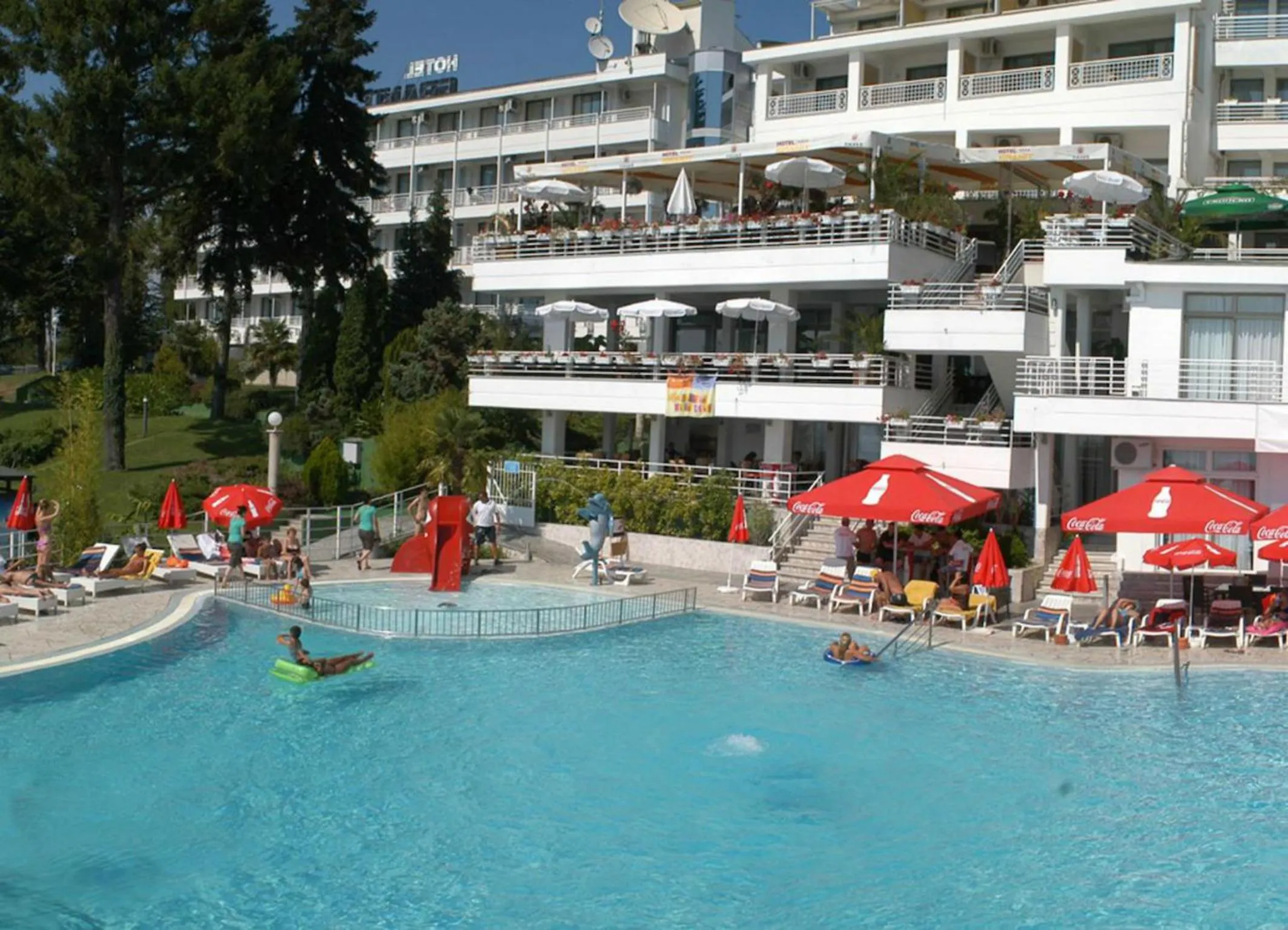 Property building in Hotel Granit