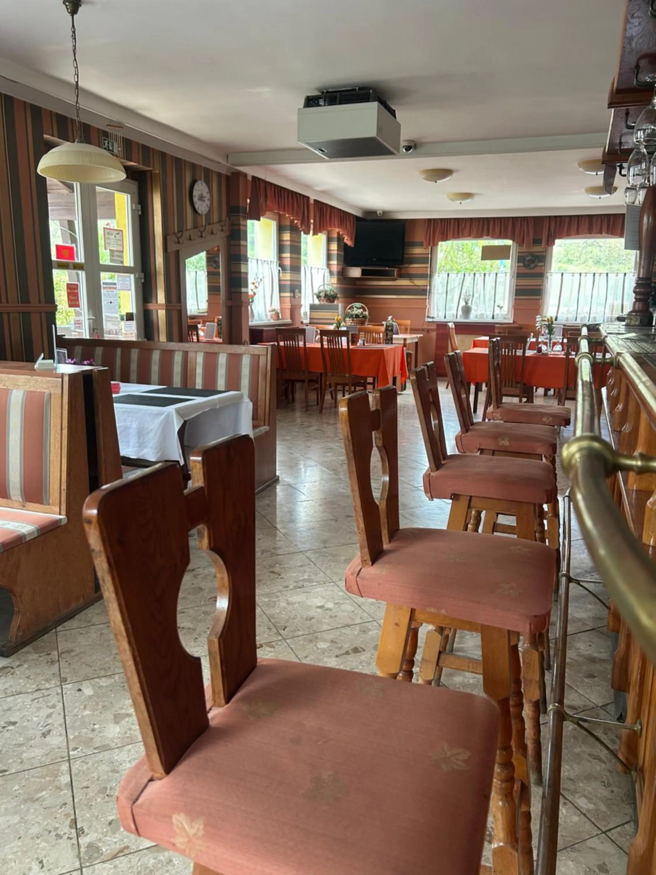 Restaurant/places to eat in Romantik Étterem - Panzió