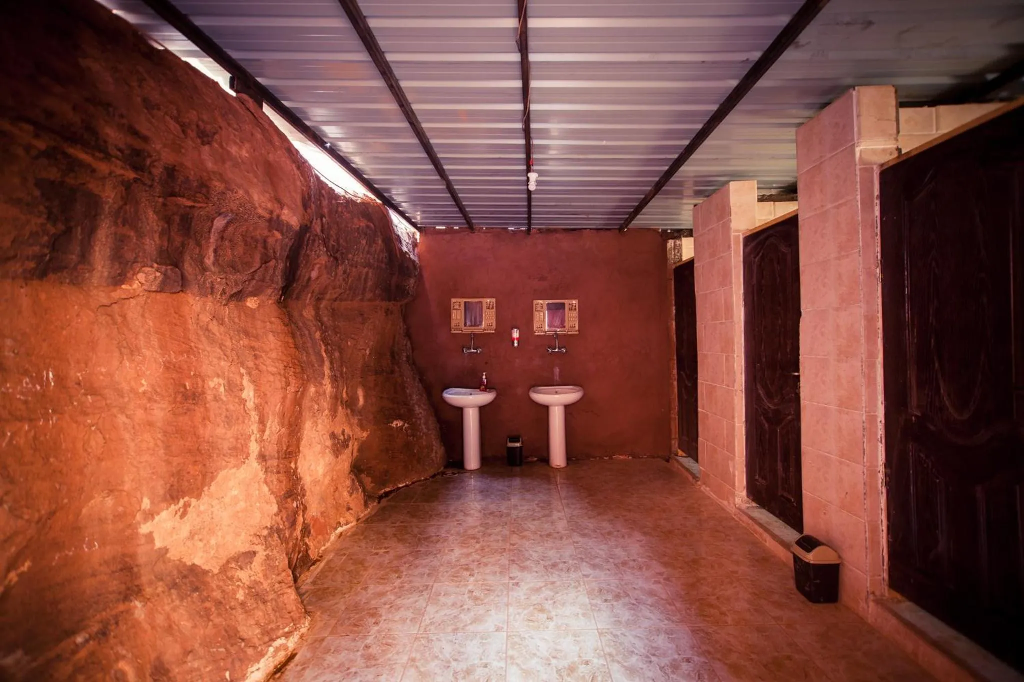 Bathroom in Arabian Nights