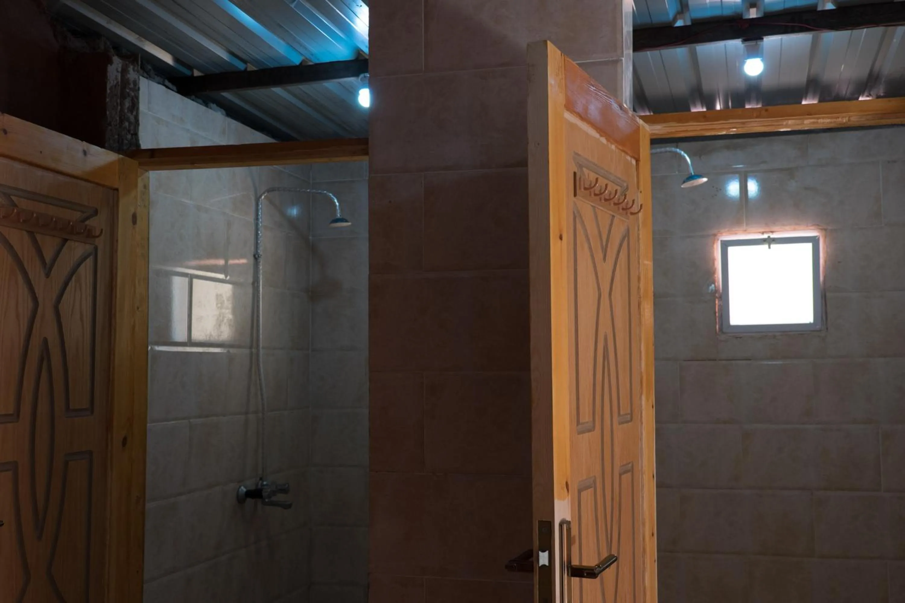 Shower in Arabian Nights