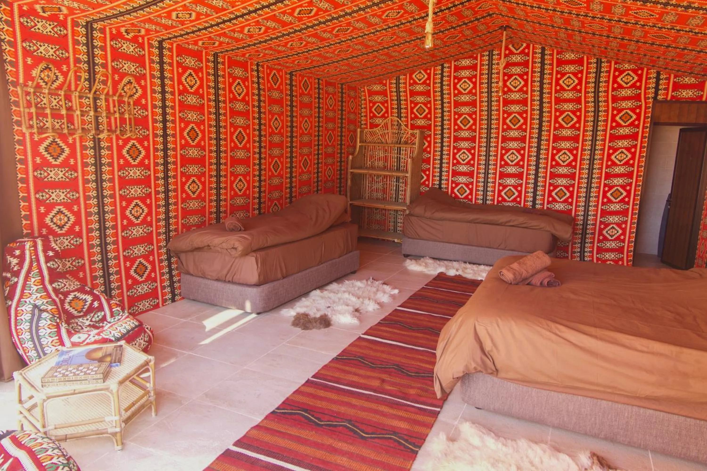Bed in Arabian Nights