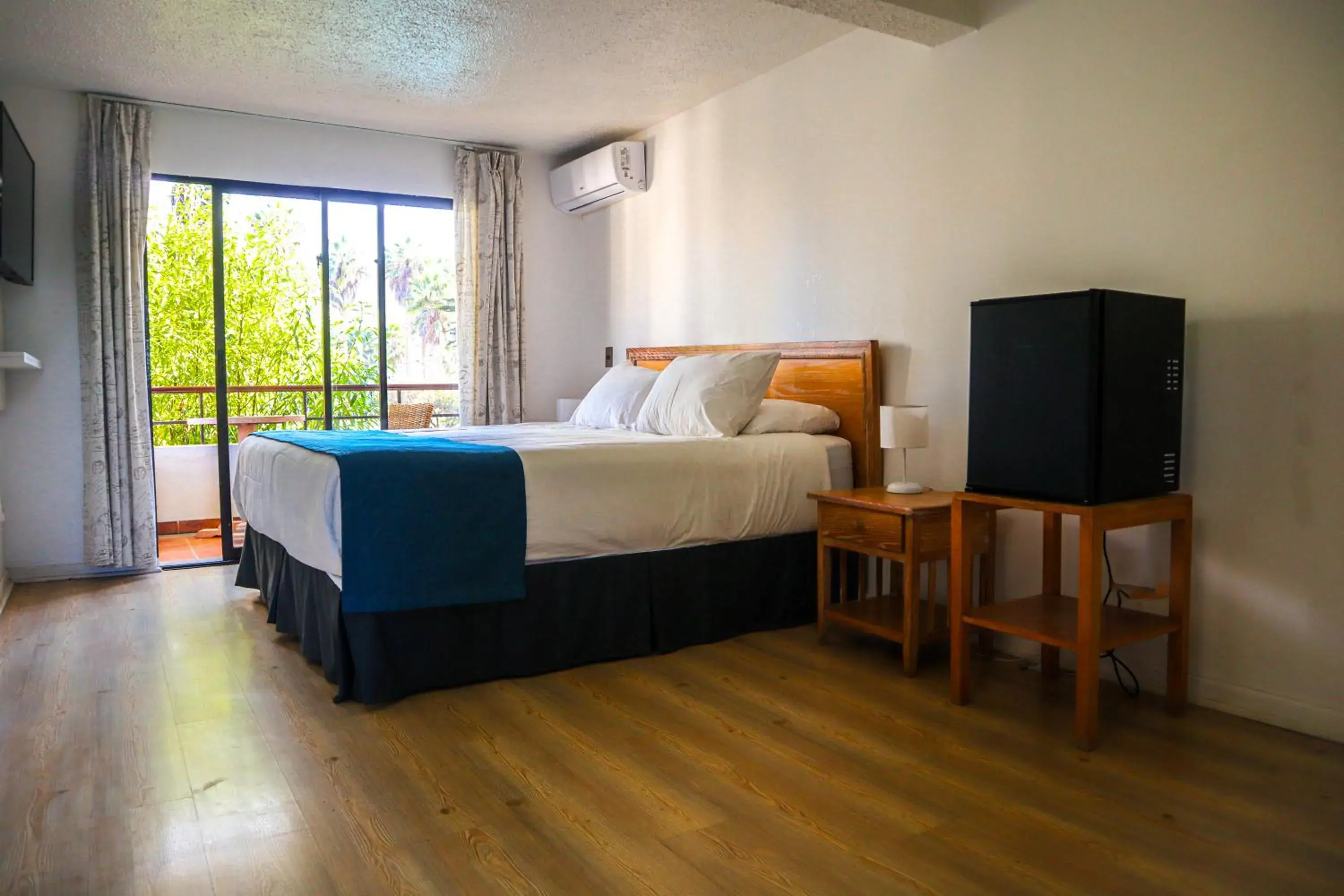 Deluxe King Suite in Hotel Palmas de La Serena Deluxe King Suite in Hotel Palmas de La Serena