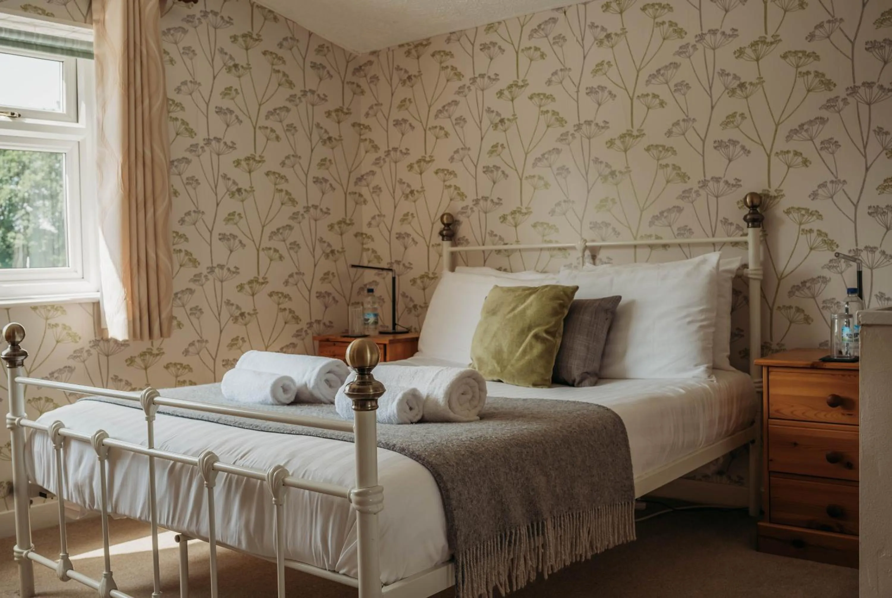 Bed in Three Wells B&B