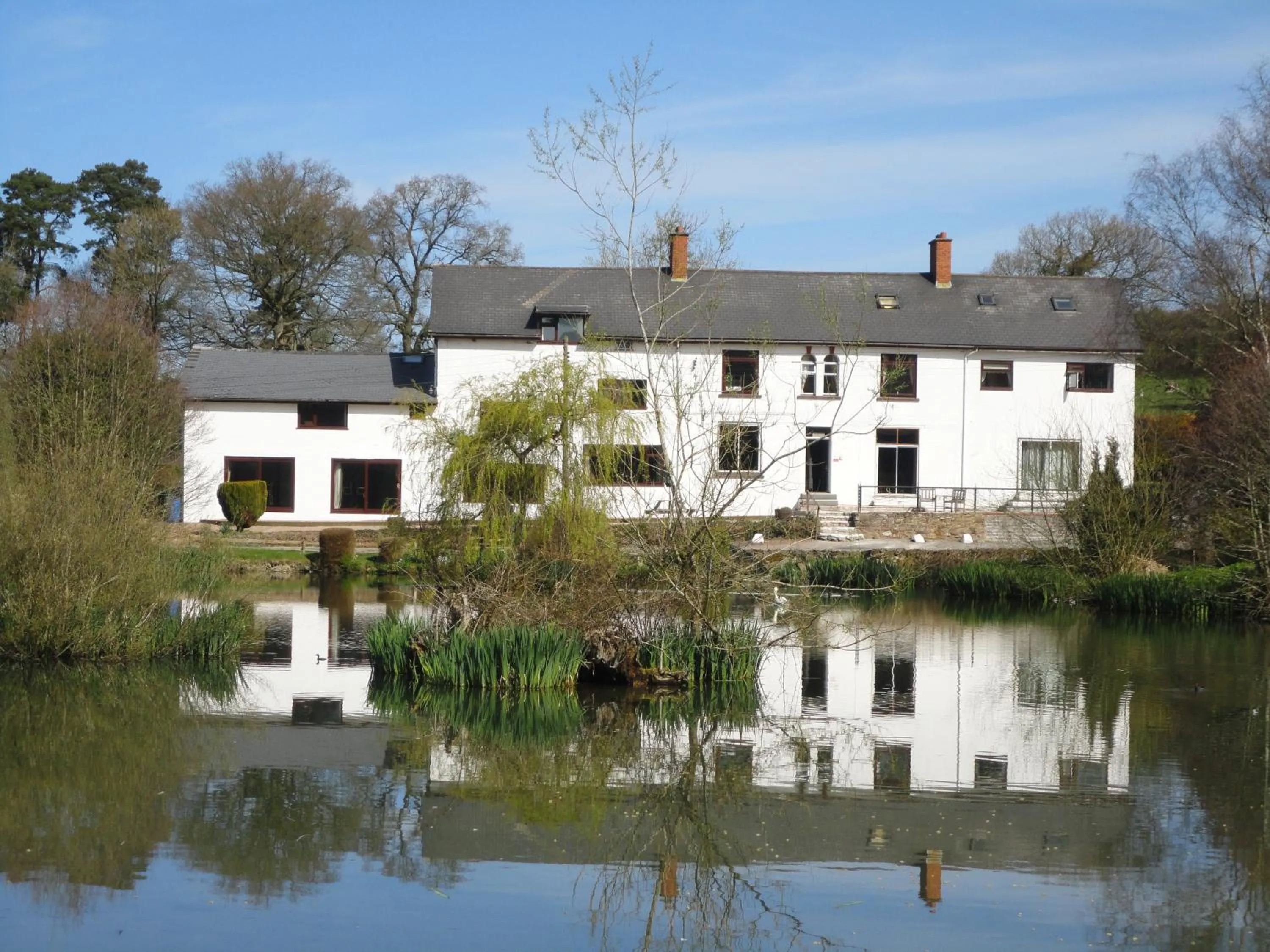 Facade/entrance in Three Wells B&B