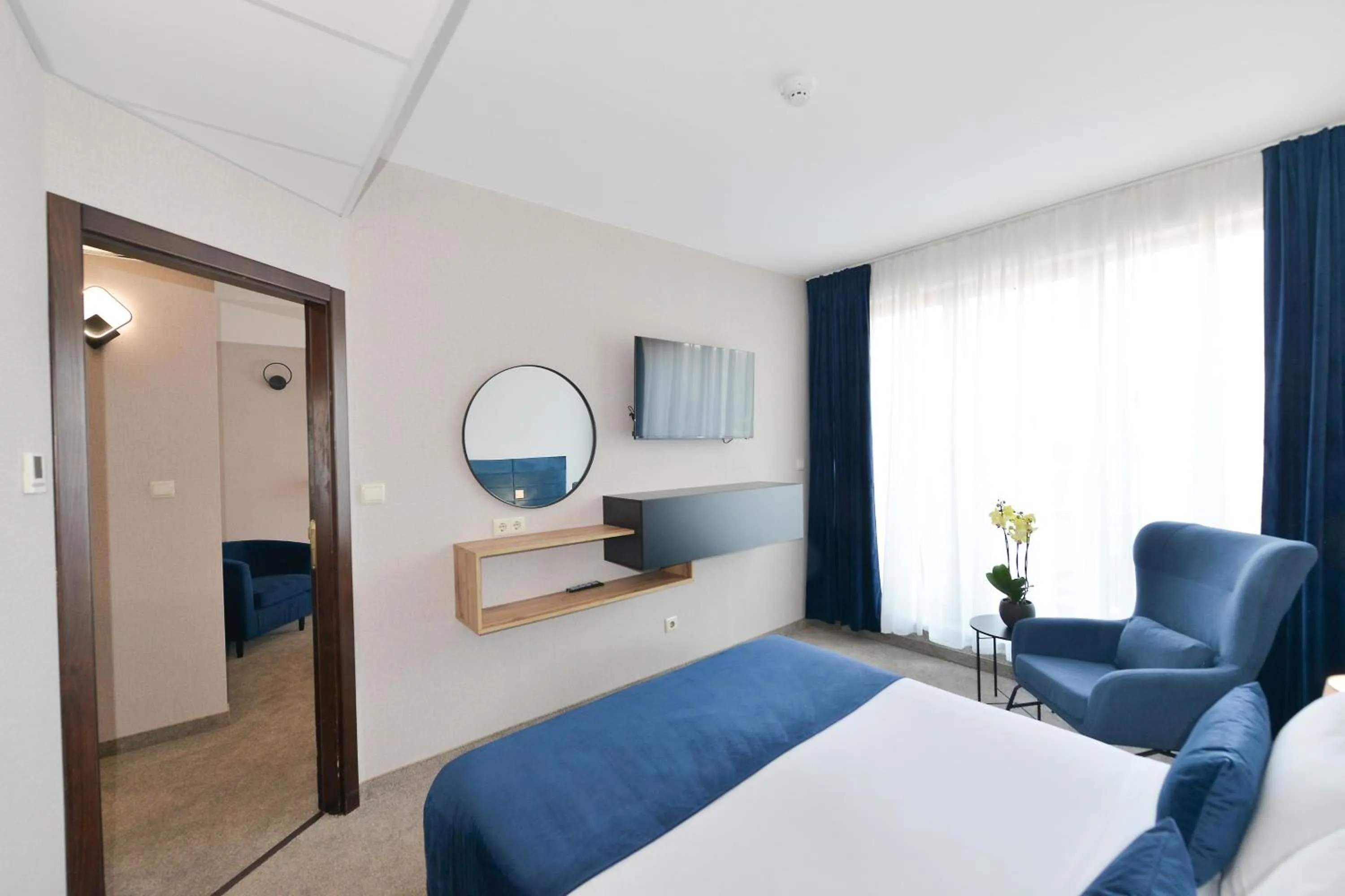 Bed in Art Plaza Hotel