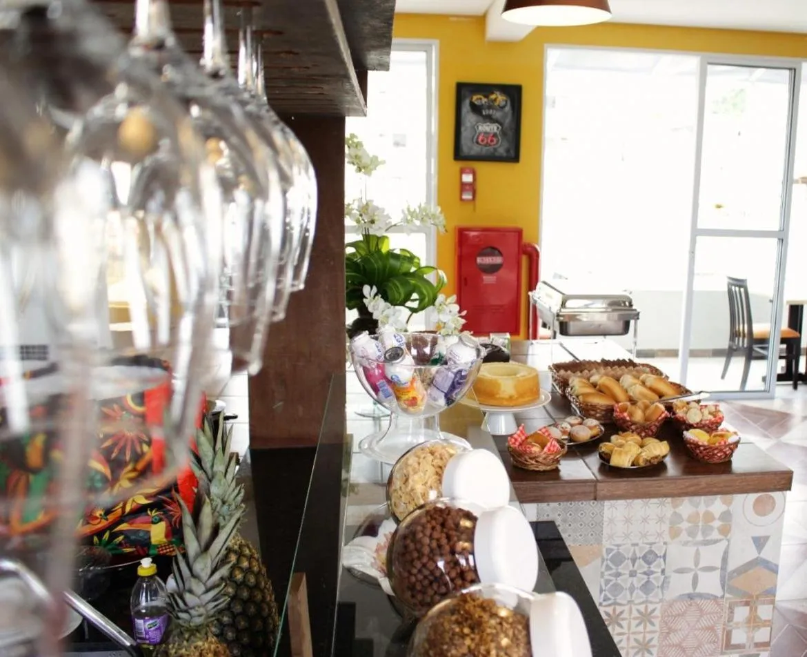 Food and drinks in Don Marcos Hotel com Restaurante e Pizzaria