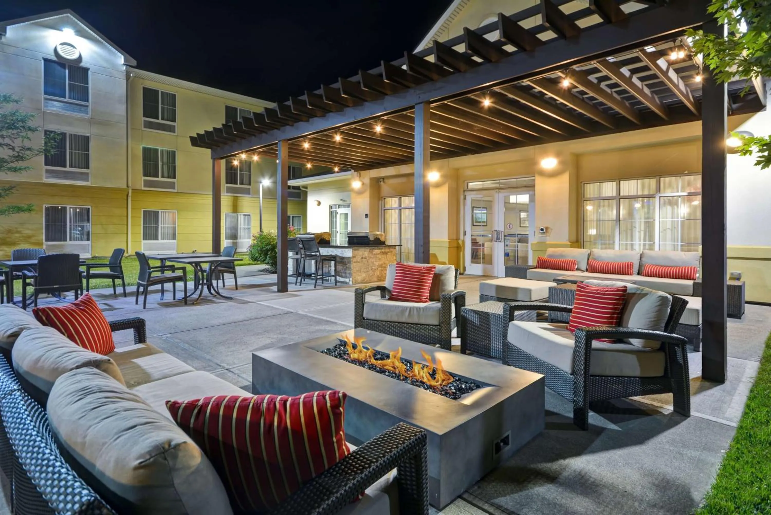 Patio in Homewood Suites by Hilton Ithaca