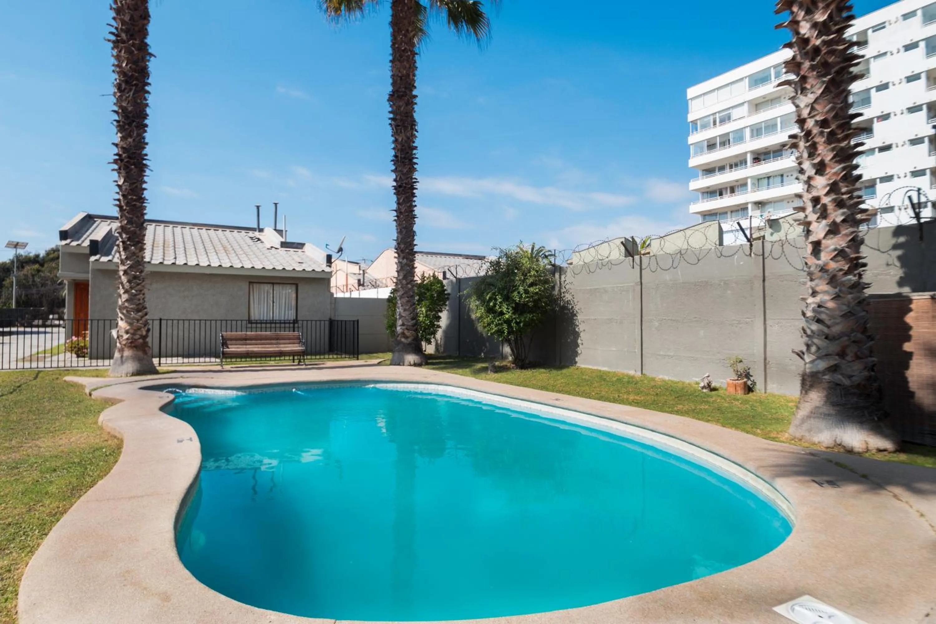 Swimming pool in Hotel y Cabañas Campanario