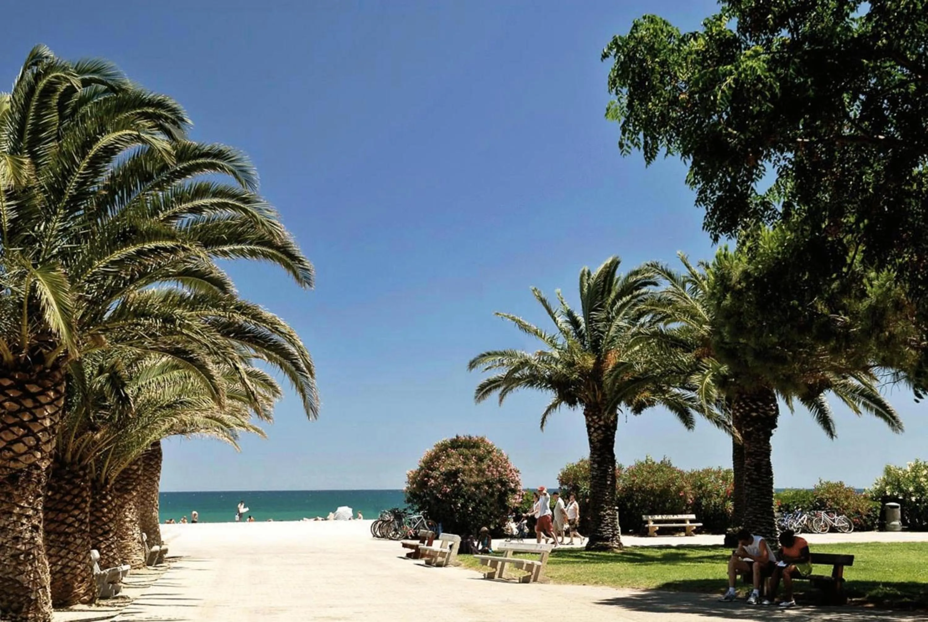 Area and facilities in Hôtel Beau Rivage