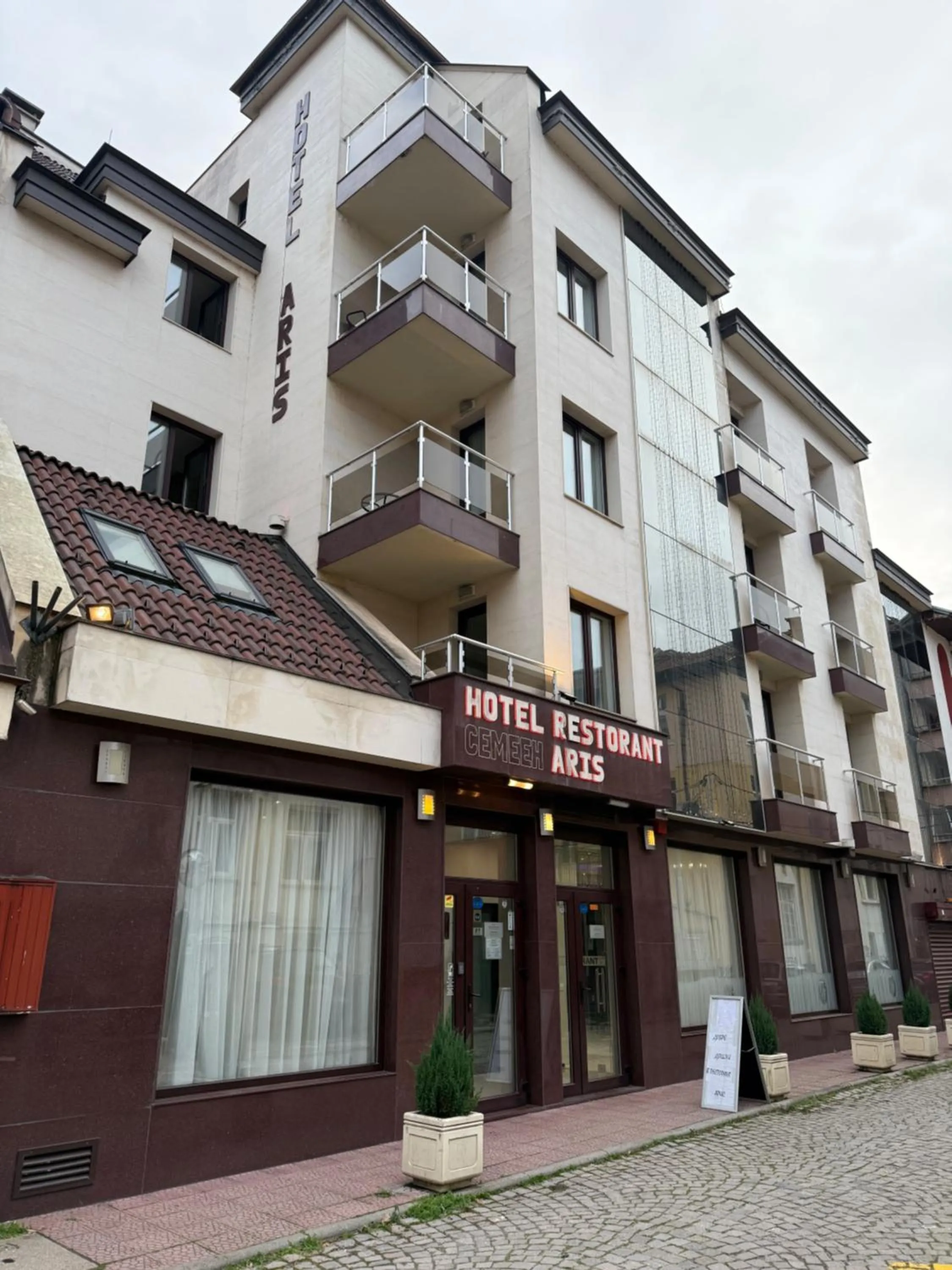 Property building in Hotel Aris