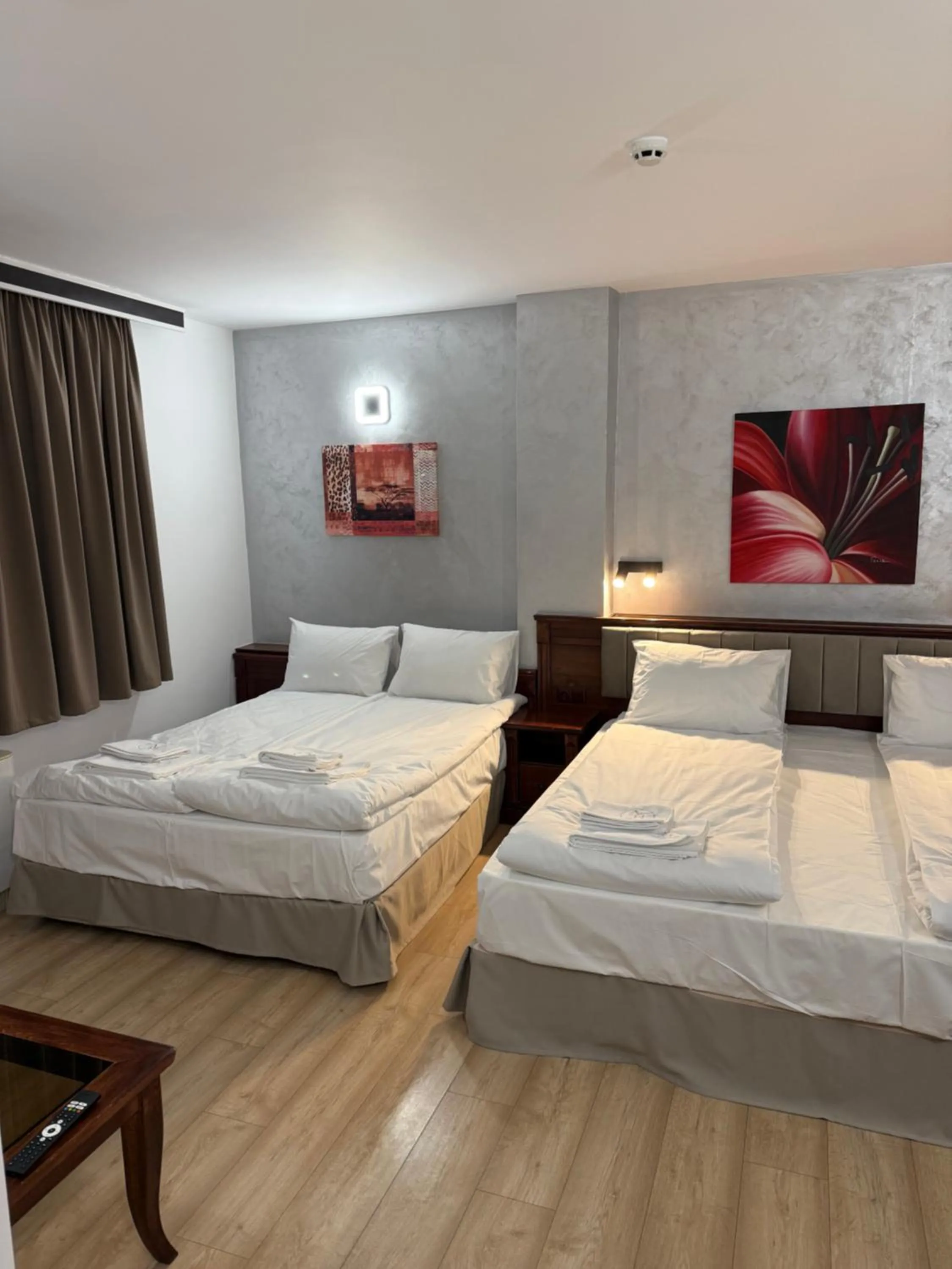 Bedroom, Bed in Hotel Aris